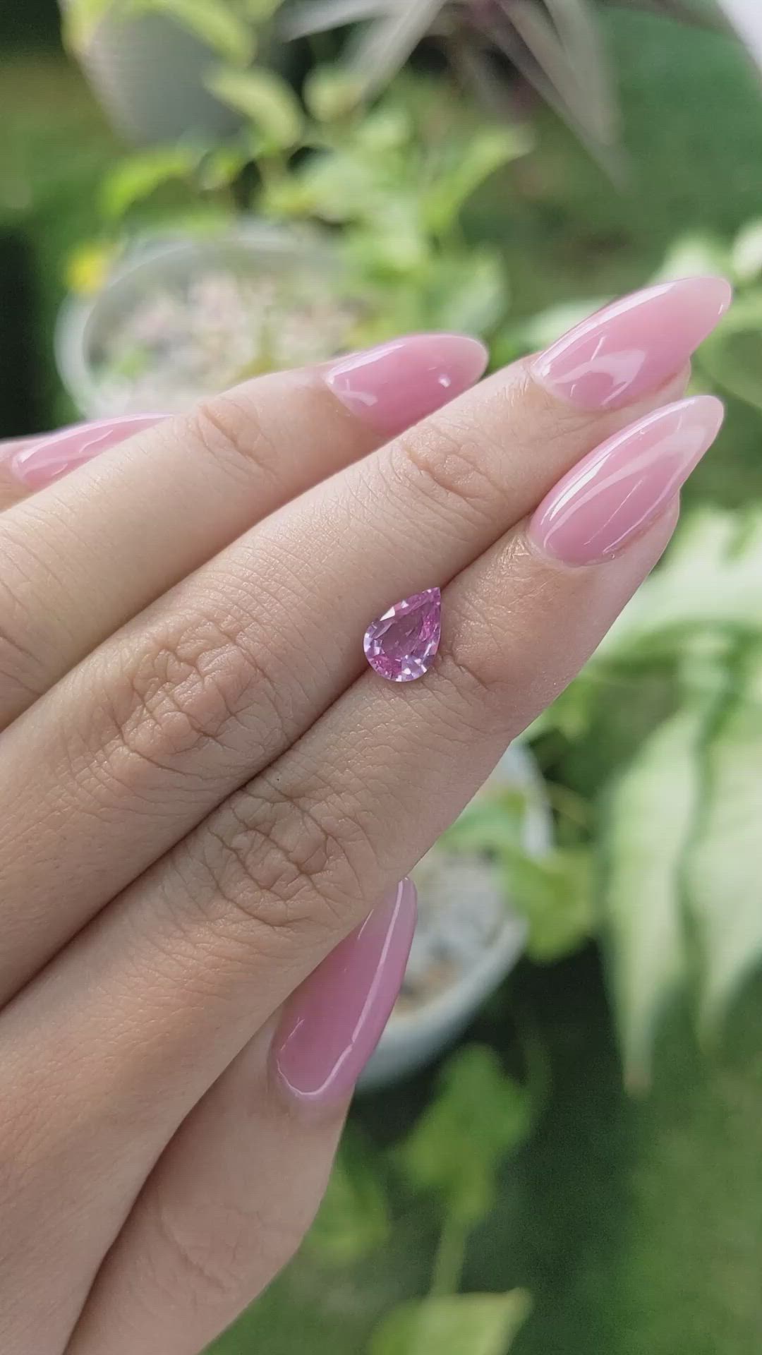 1.06 Ct. Purplish Pink Sapphire from Ceylon (Sri Lanka) Size Video