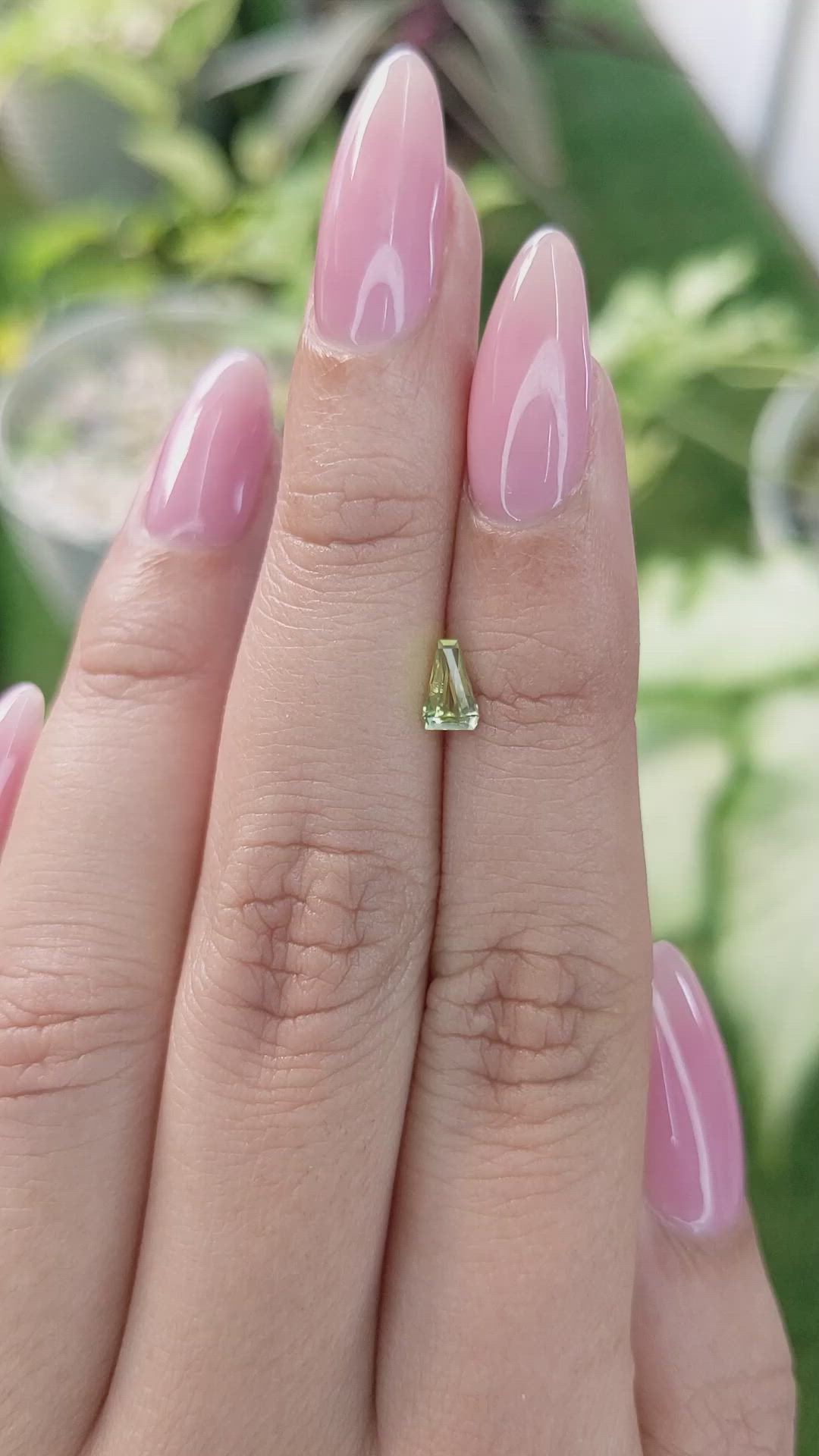 0.42 Ct. Greenish Yellow Sapphire from Ceylon (Sri Lanka) Size Video