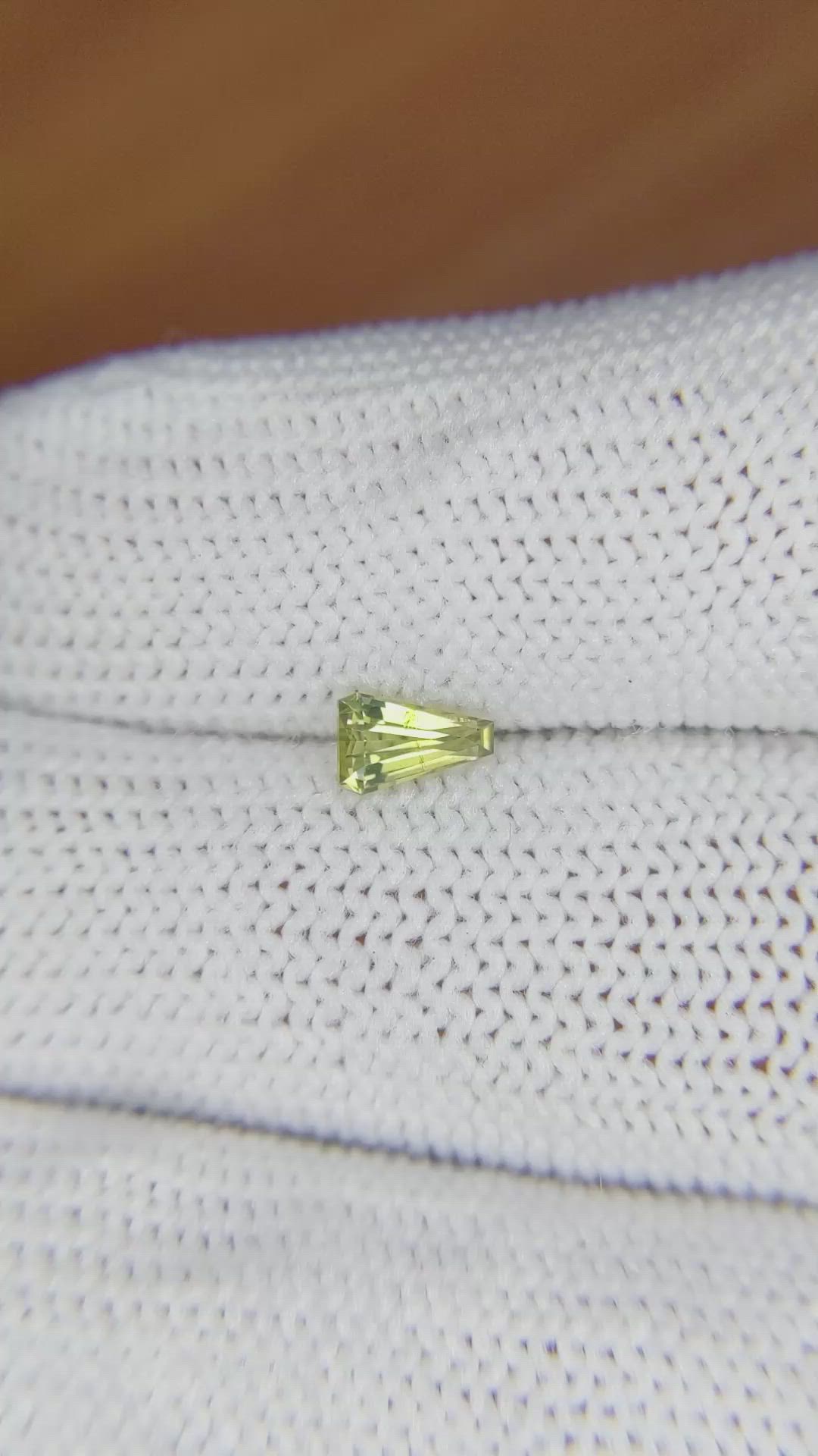 0.42 Ct. Greenish Yellow Sapphire from Ceylon (Sri Lanka) Size Video