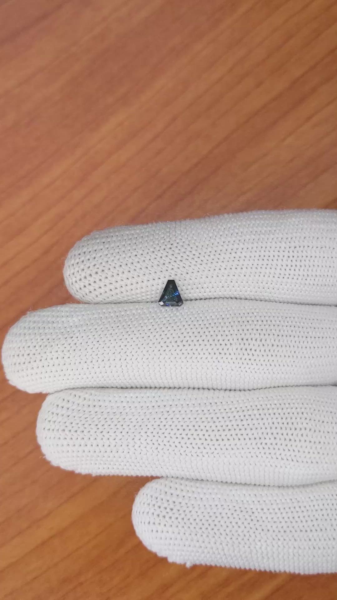 0.45 Ct. Blue Sapphire from Ceylon (Sri Lanka) Size Video