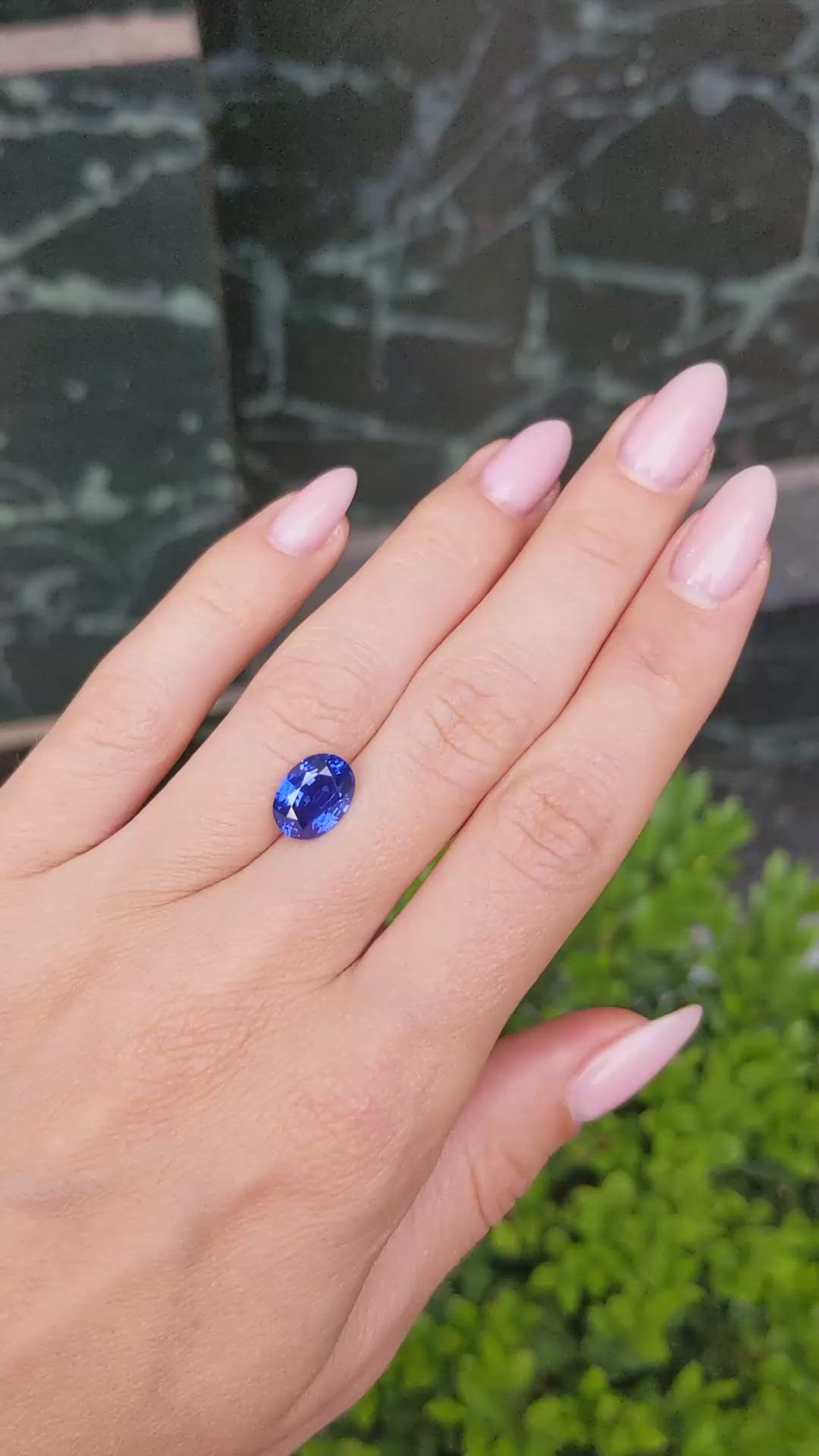 3.32 Ct. Blue Sapphire from Ceylon (Sri Lanka) Size Video