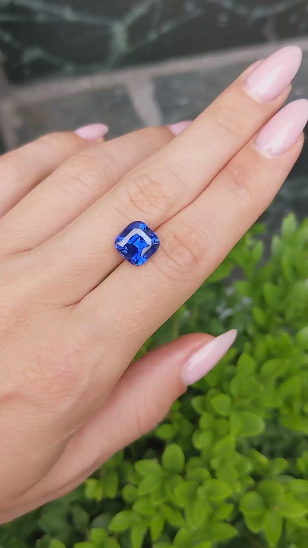 5.01 Ct. Blue Sapphire from Ceylon (Sri Lanka) Size Video