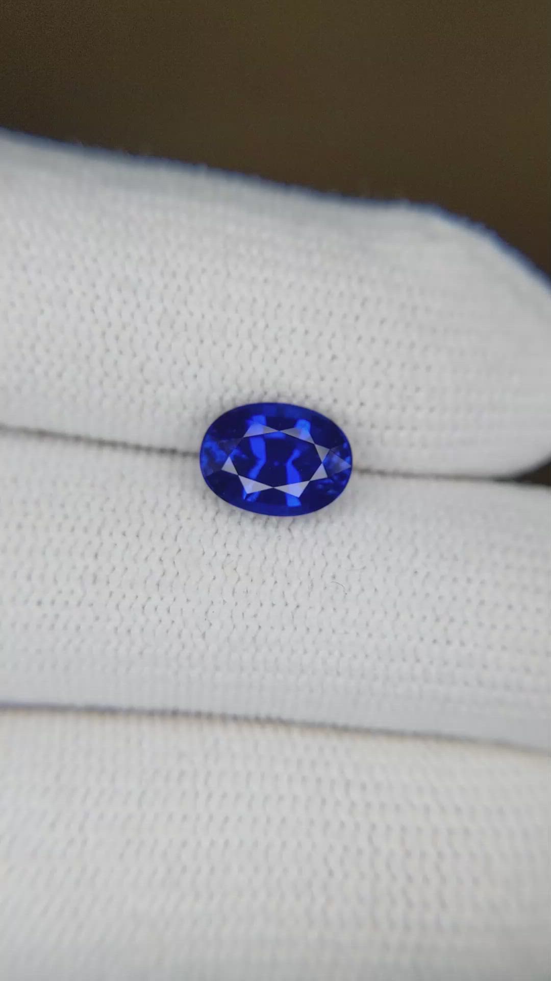 2.06 Ct. Blue Sapphire from Ceylon (Sri Lanka) Size Video