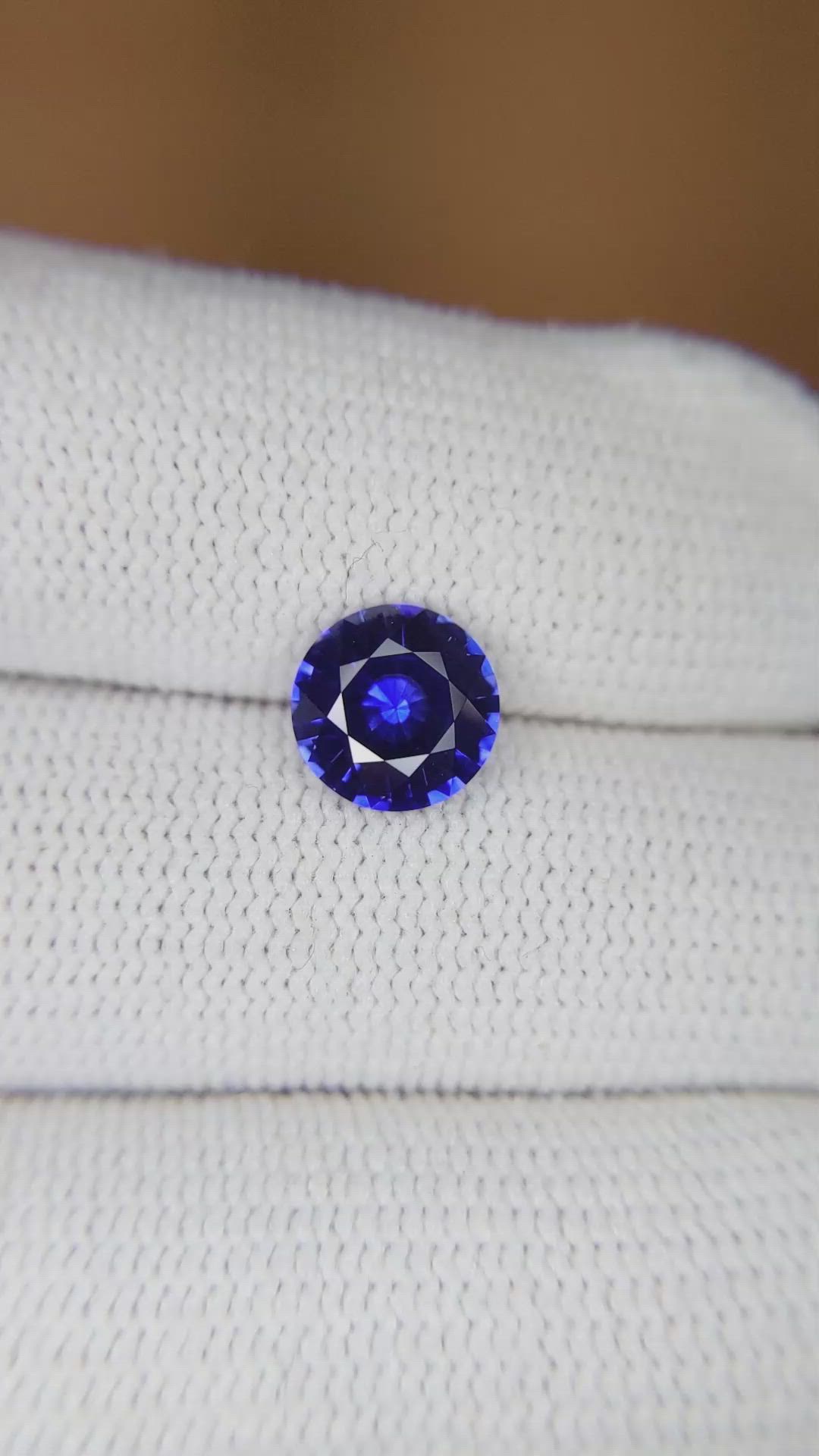 1.72 Ct. Blue Sapphire from Ceylon (Sri Lanka) Size Video