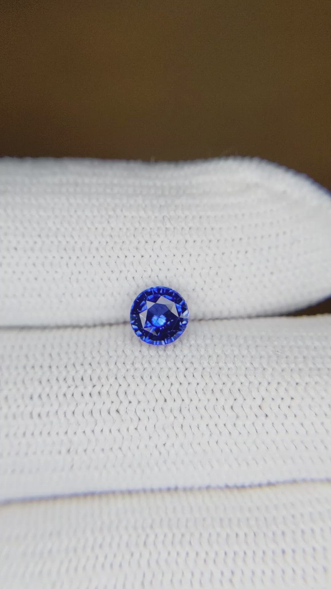 0.85 Ct. Blue Sapphire from Ceylon (Sri Lanka) Size Video
