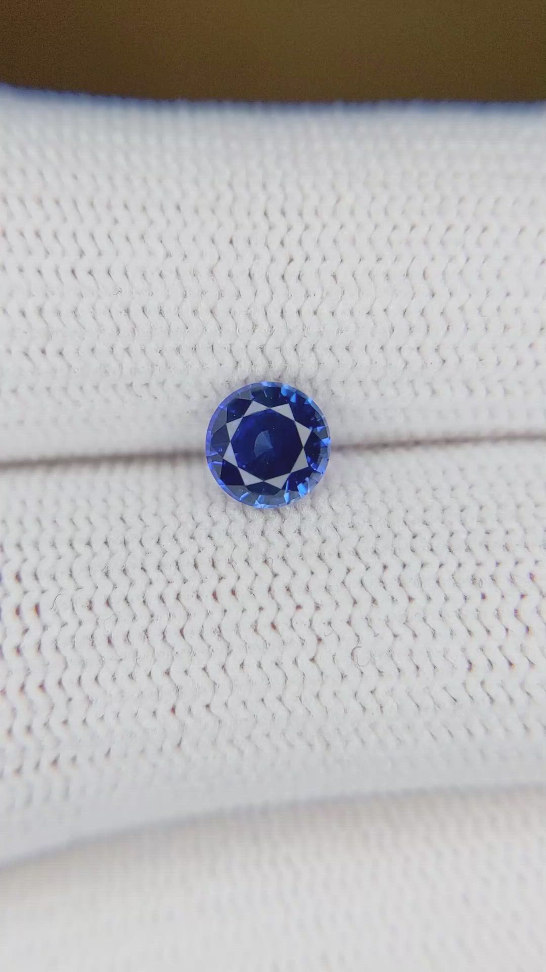 0.88 Ct. Blue Sapphire from Ceylon (Sri Lanka) Size Video