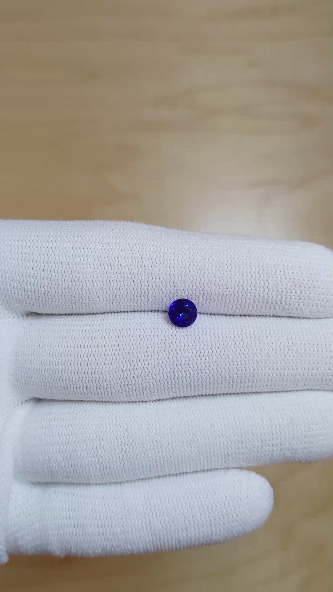 0.77 Ct. Blue Sapphire from Ceylon (Sri Lanka) Size Video