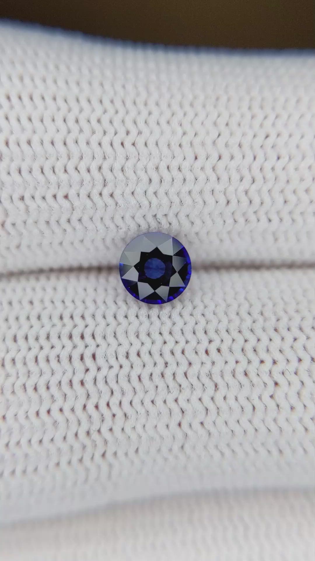 0.65 Ct. Blue Sapphire from Ceylon (Sri Lanka) Size Video