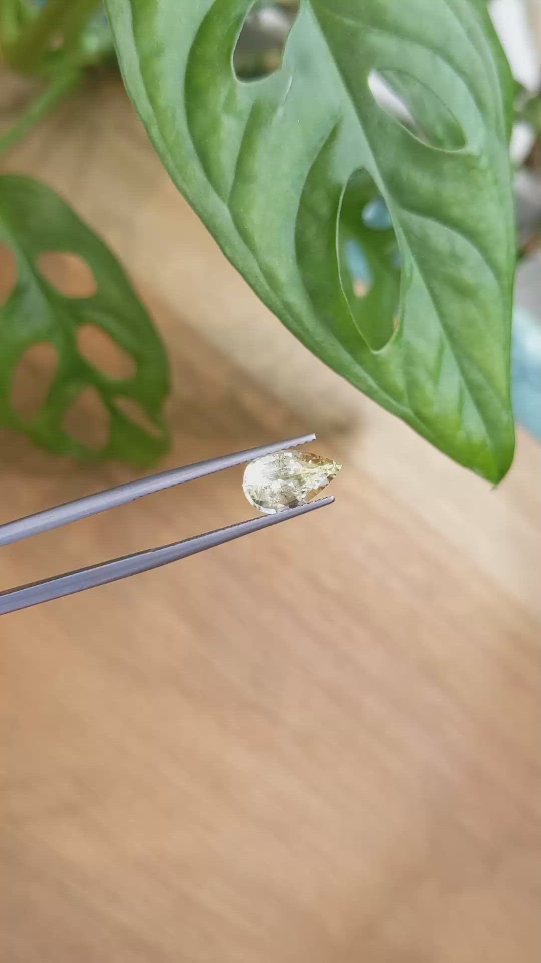 2.20 Ct. Yellow Sapphire from Ceylon (Sri Lanka) Size Video
