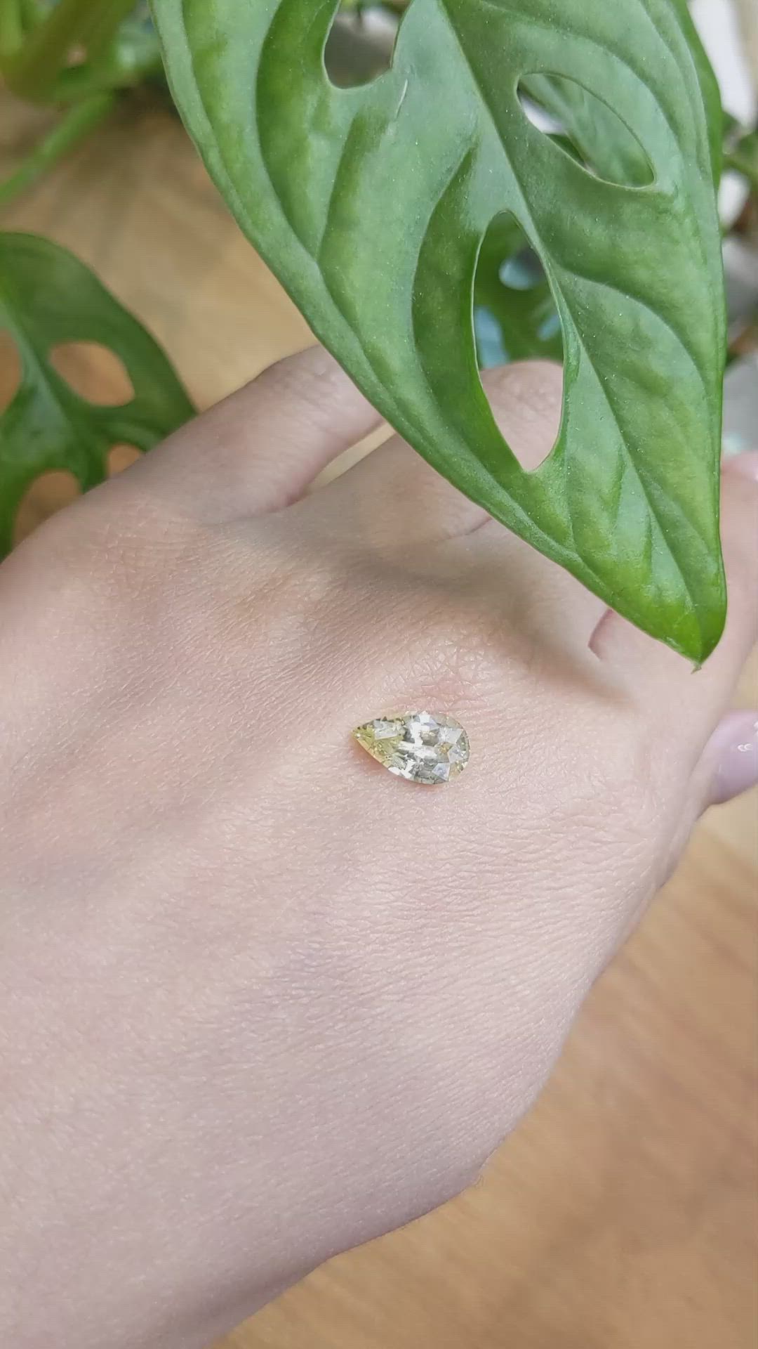 2.20 Ct. Yellow Sapphire from Ceylon (Sri Lanka) Size Video