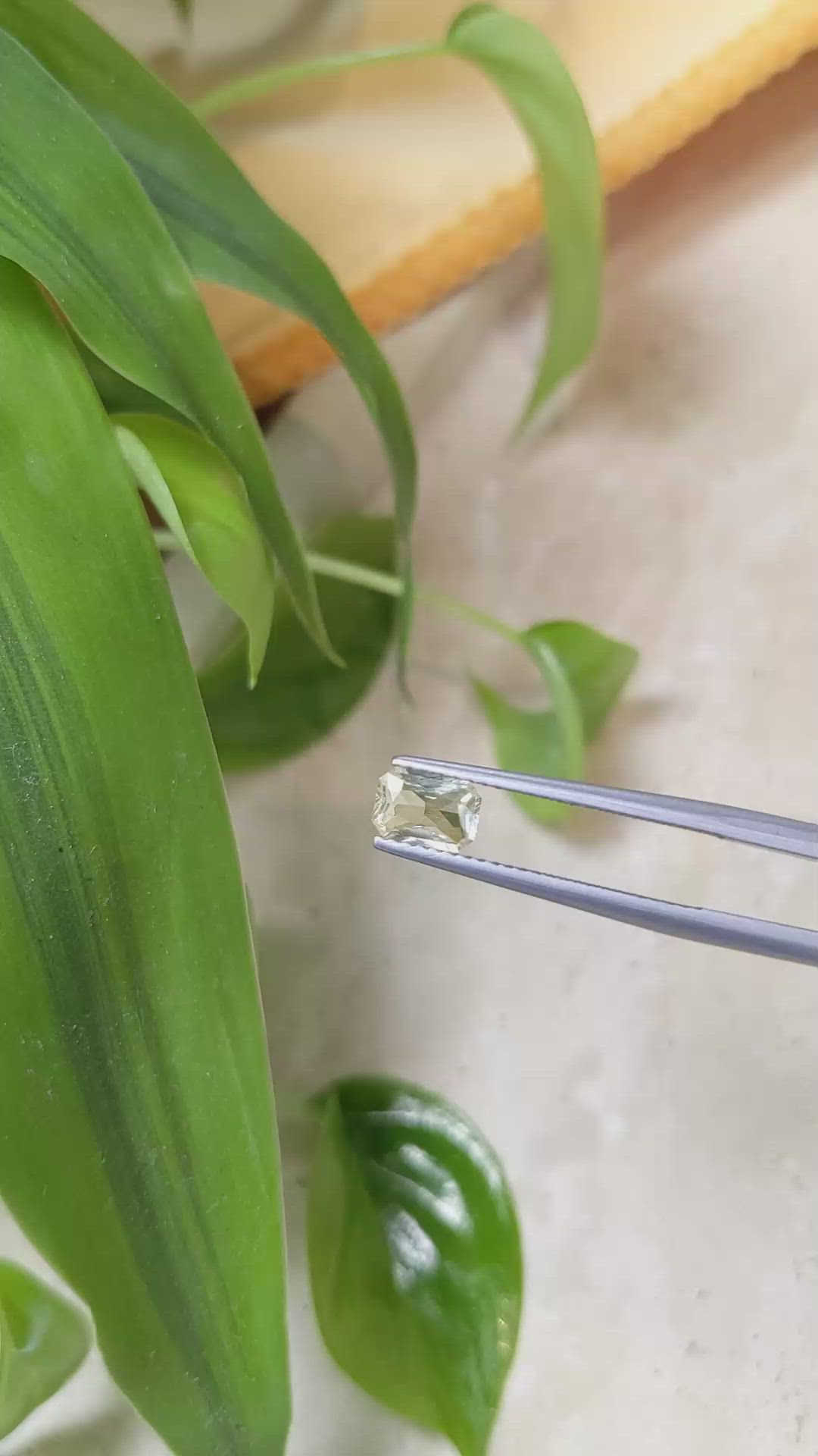 0.75 Ct. Yellow Sapphire from Ceylon (Sri Lanka) Size Video