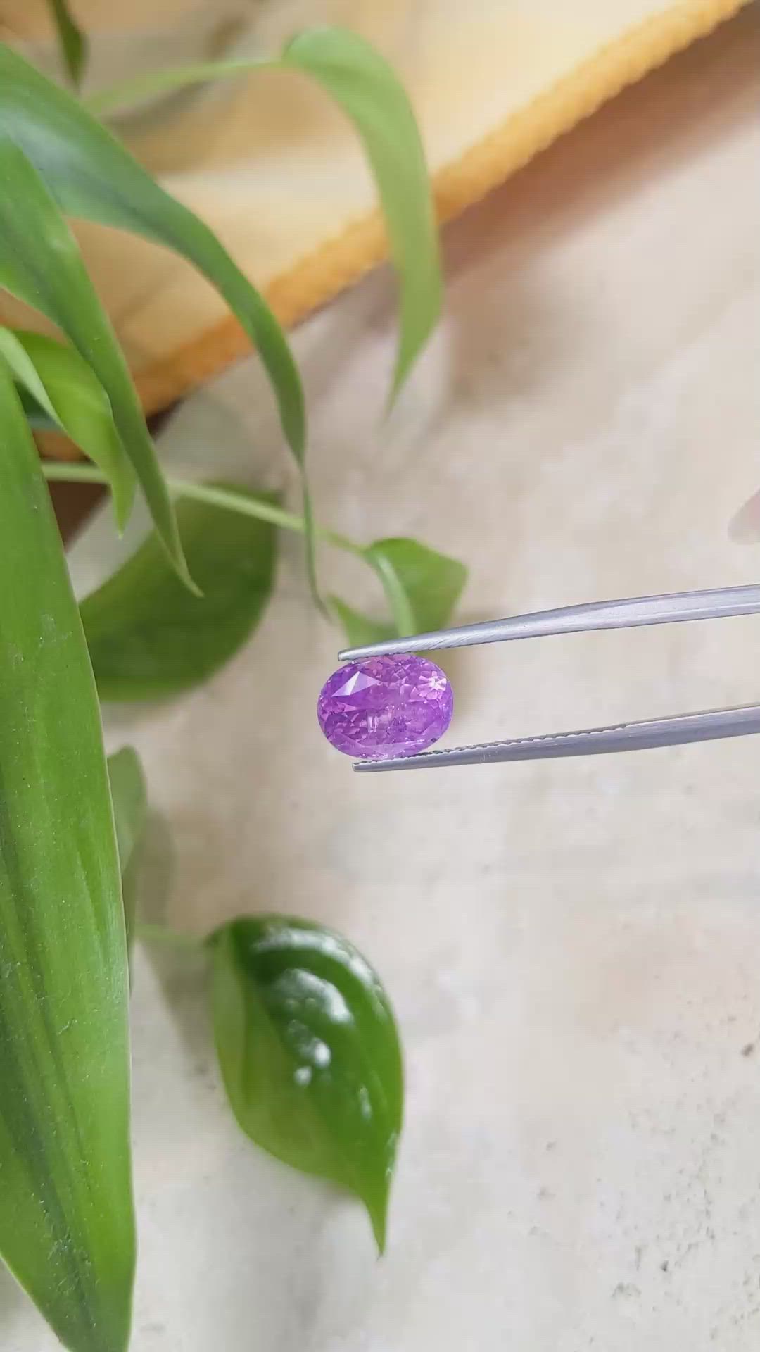 4.10 Ct. Pinkish Purple Sapphire from Ceylon (Sri Lanka) Size Video