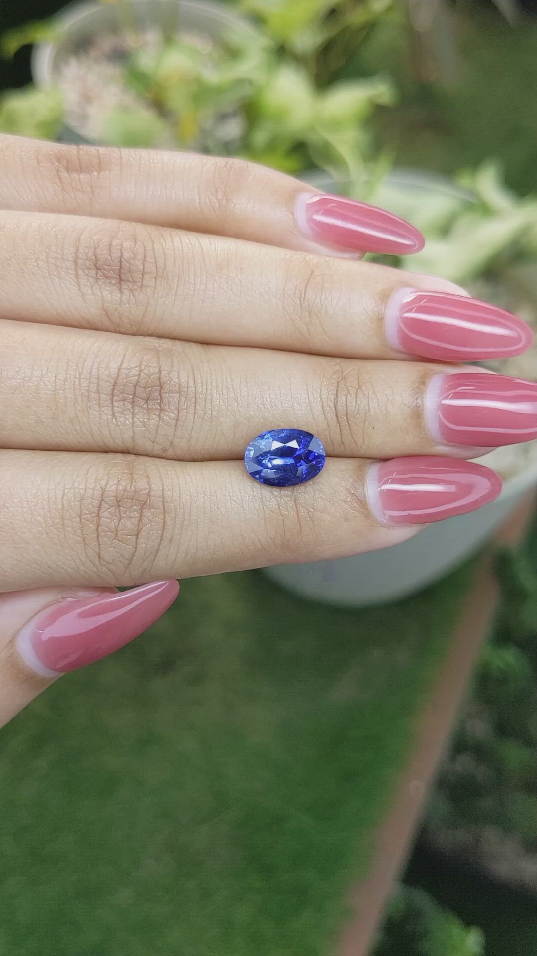 3.37 Ct. Blue Sapphire from Ceylon (Sri Lanka) Size Video