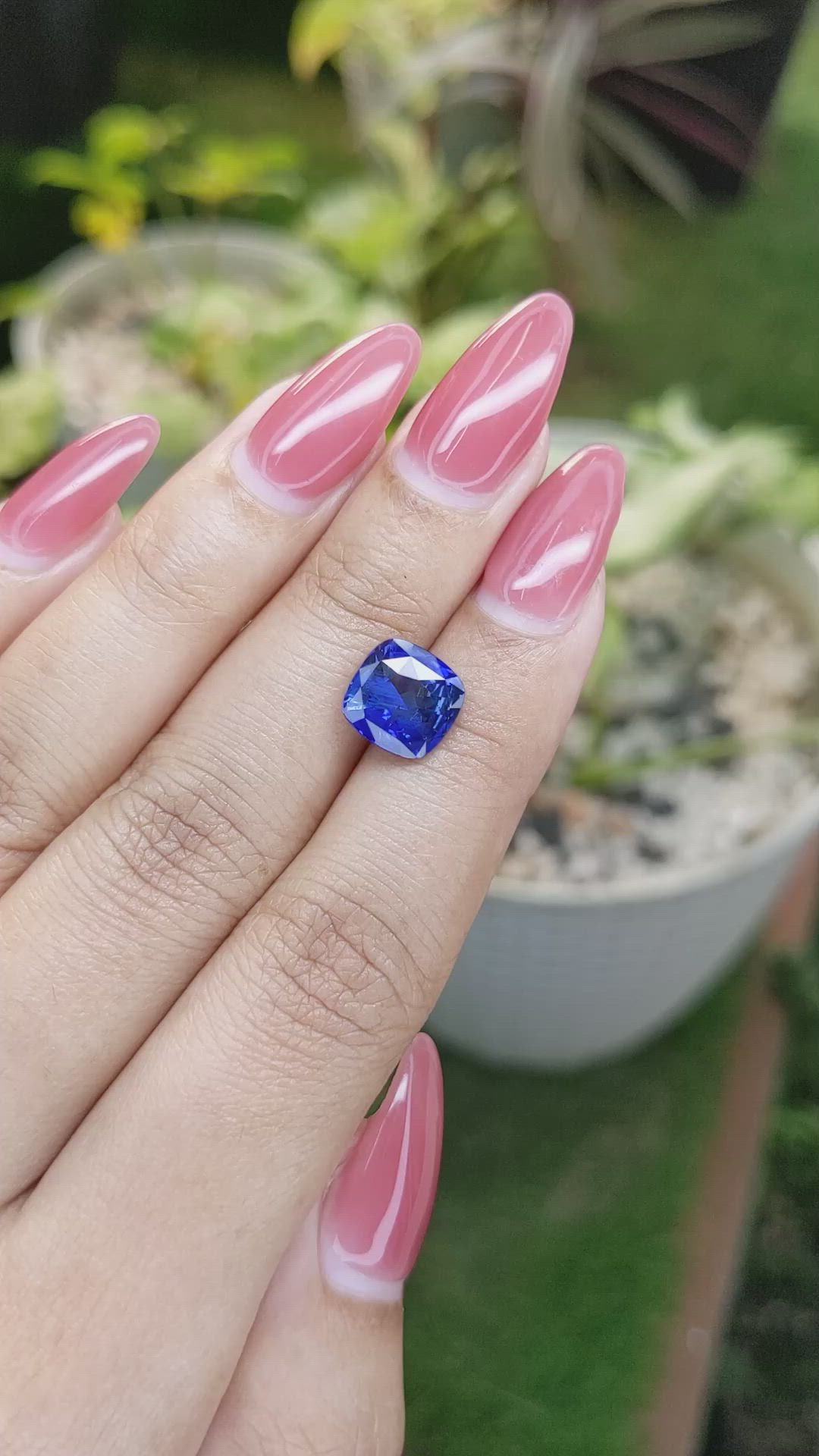 3.70 Ct. Blue Sapphire from Ceylon (Sri Lanka) Size Video
