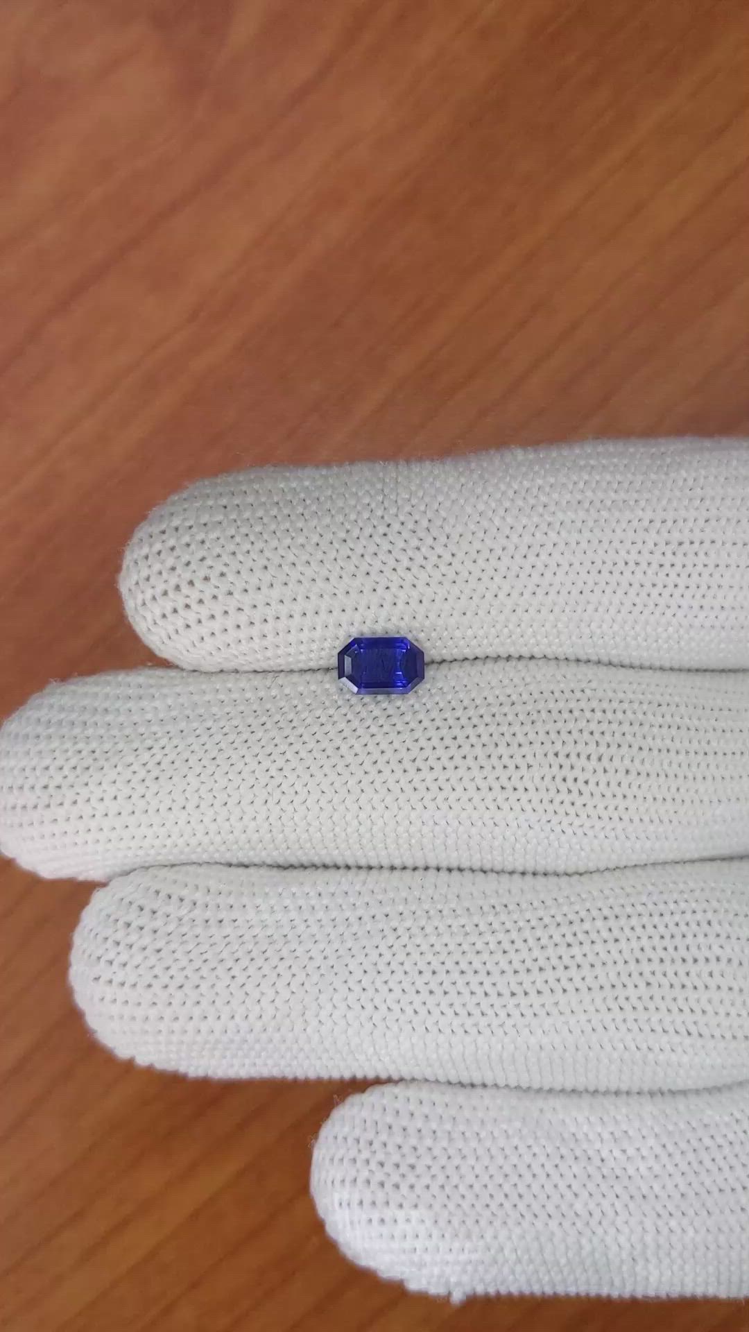 1.10 Ct. Blue Sapphire from Ceylon (Sri Lanka) Size Video