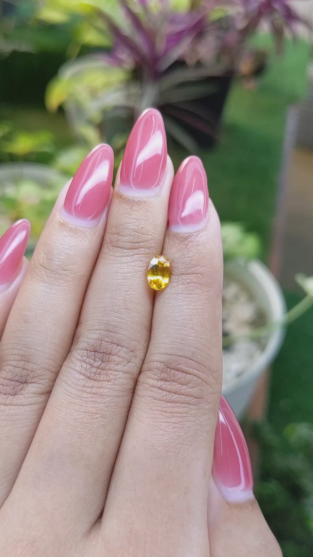 1.18 Ct. Yellowish Orange Sapphire from Ceylon (Sri Lanka) Size Video