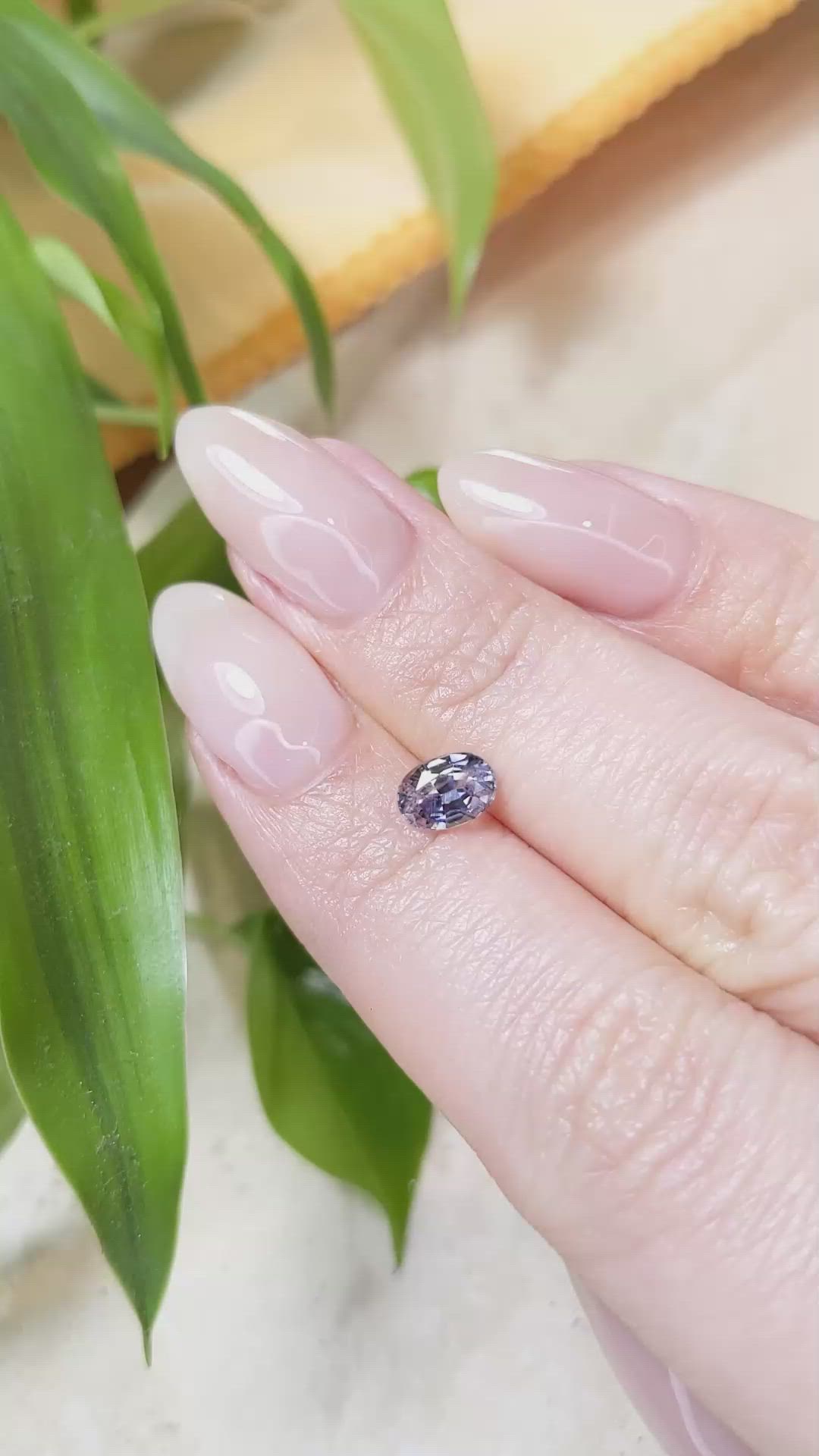 0.90 Ct. Bi Color Sapphire from Ceylon (Sri Lanka) Size Video