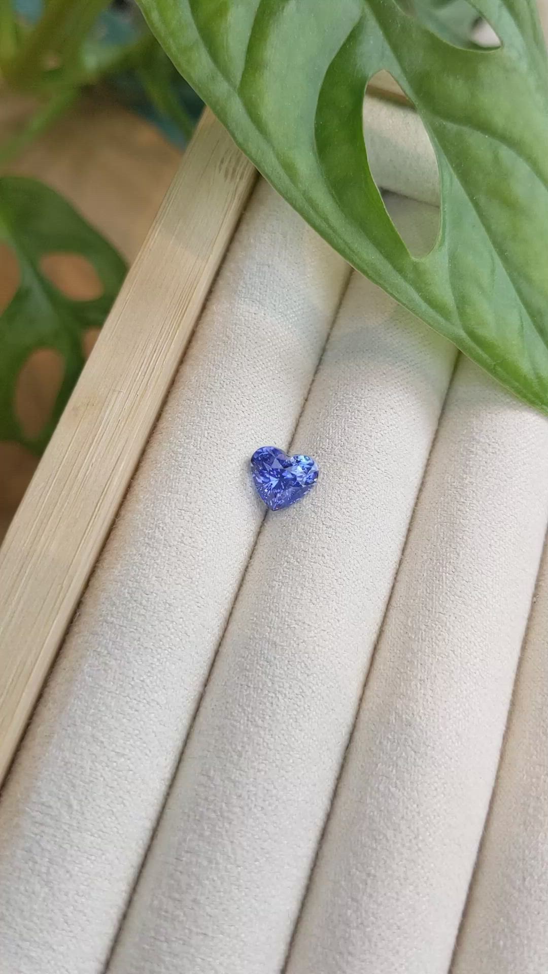 2.00 Ct. Blue Sapphire from Ceylon (Sri Lanka) Size Video