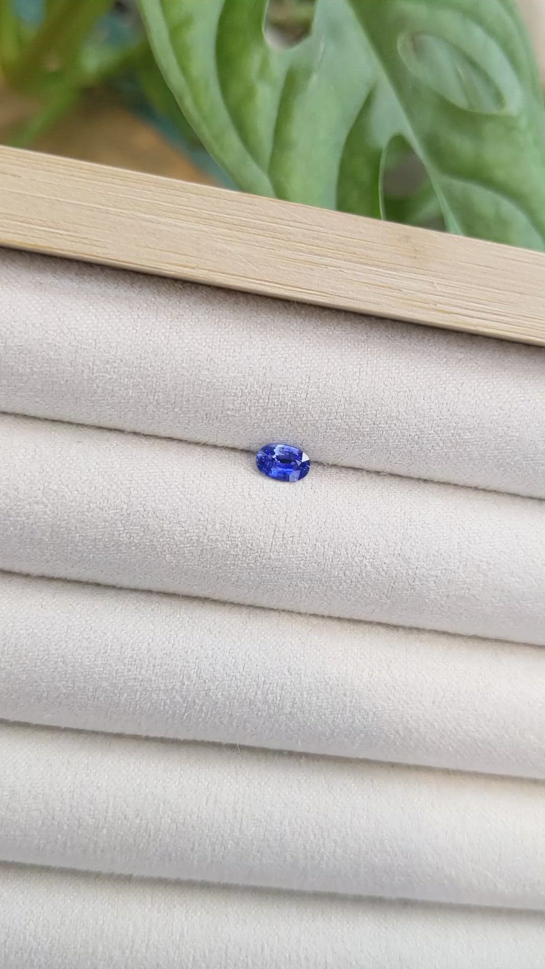 0.35 Ct. Blue Sapphire from Ceylon (Sri Lanka) Size Video