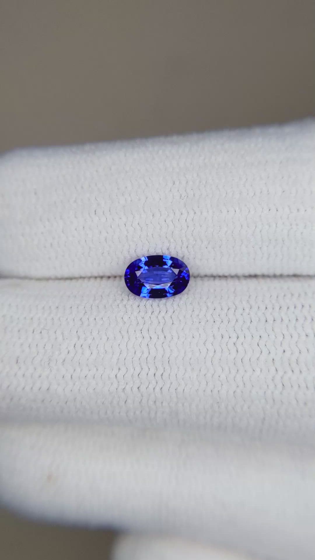 0.53 Ct. Blue Sapphire from Ceylon (Sri Lanka) Size Video