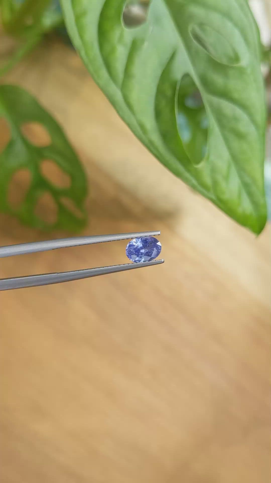 1.00 Ct. Blue Sapphire from Ceylon (Sri Lanka) Size Video