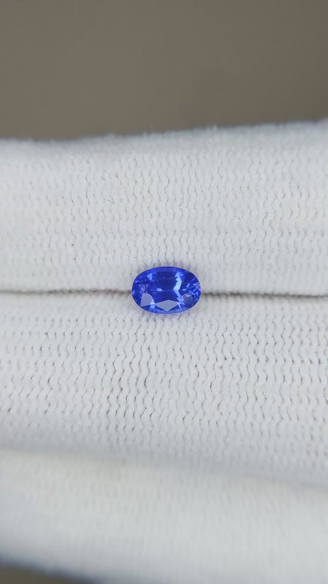 0.56 Ct. Blue Sapphire from Ceylon (Sri Lanka) Size Video