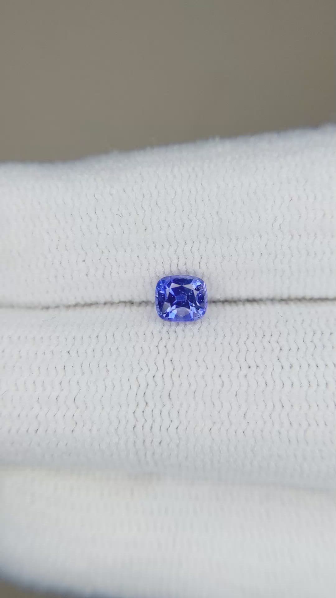 0.50 Ct. Blue Sapphire from Ceylon (Sri Lanka) Size Video