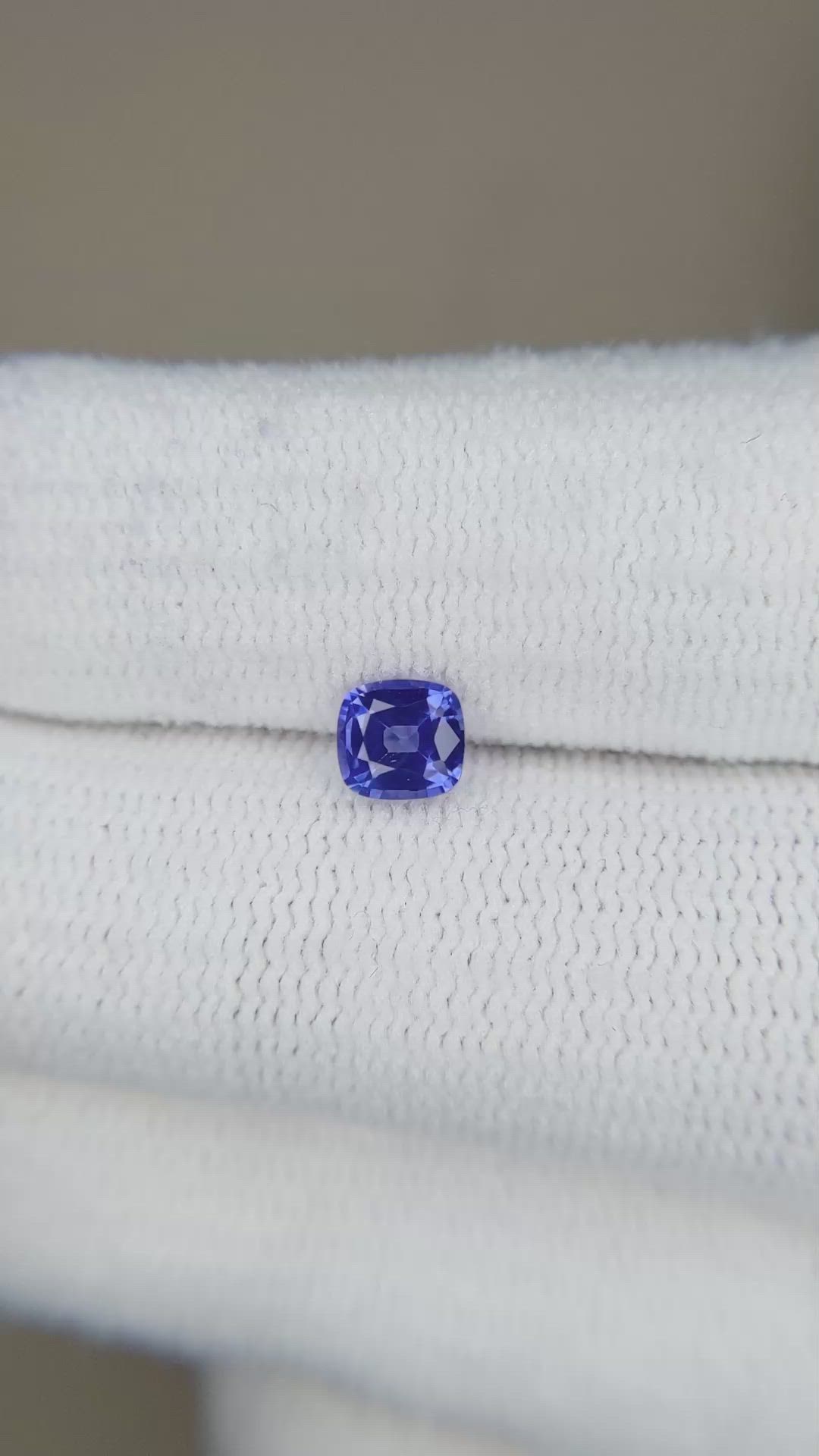 0.51 Ct. Blue Sapphire from Ceylon (Sri Lanka) Size Video