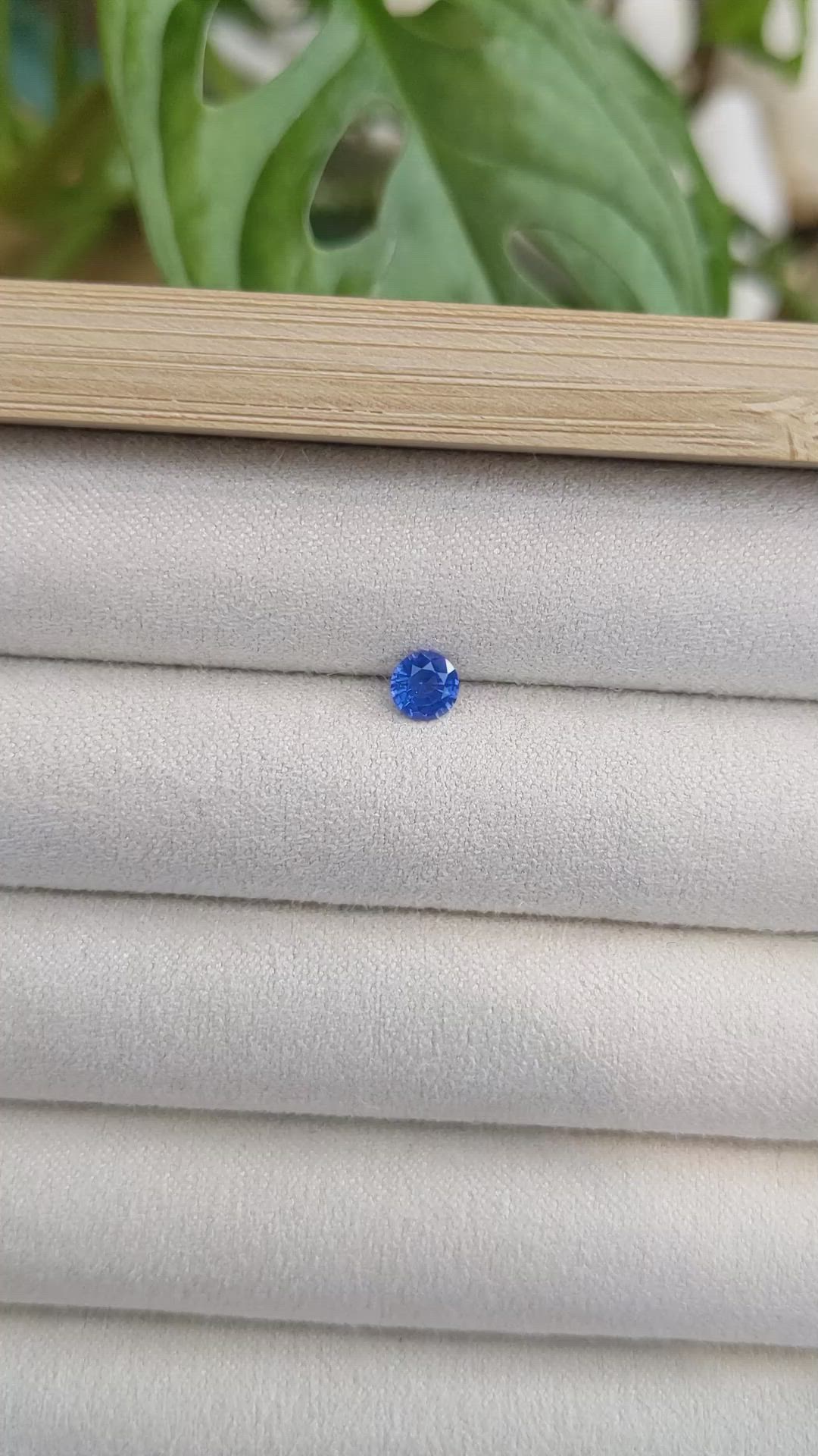 0.45 Ct. Blue Sapphire from Ceylon (Sri Lanka) Size Video
