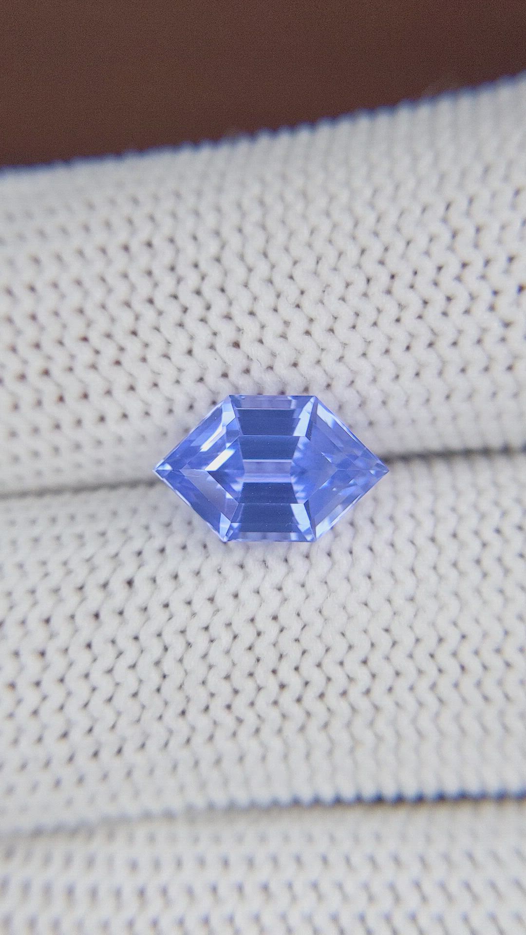 3.28 Ct. Blue Sapphire from Ceylon (Sri Lanka) Size Video