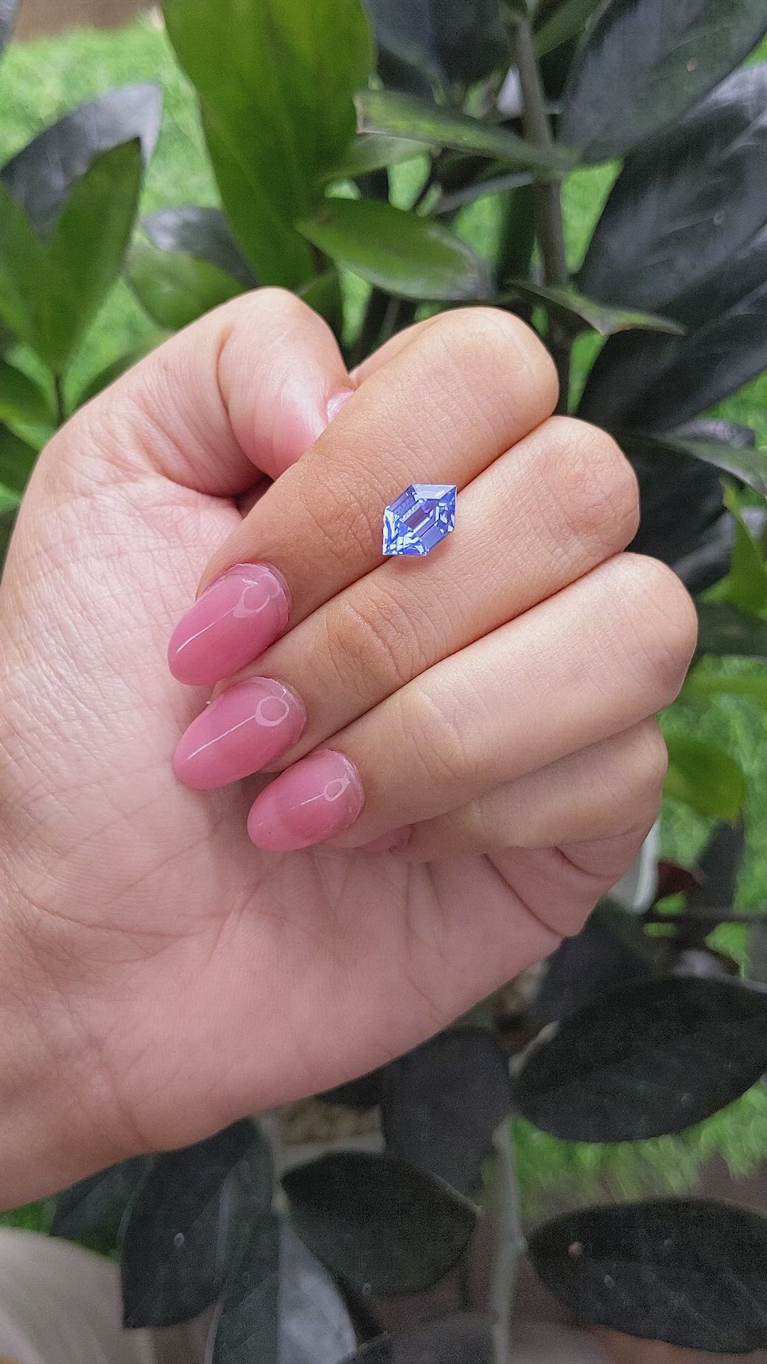 3.28 Ct. Blue Sapphire from Ceylon (Sri Lanka) Size Video