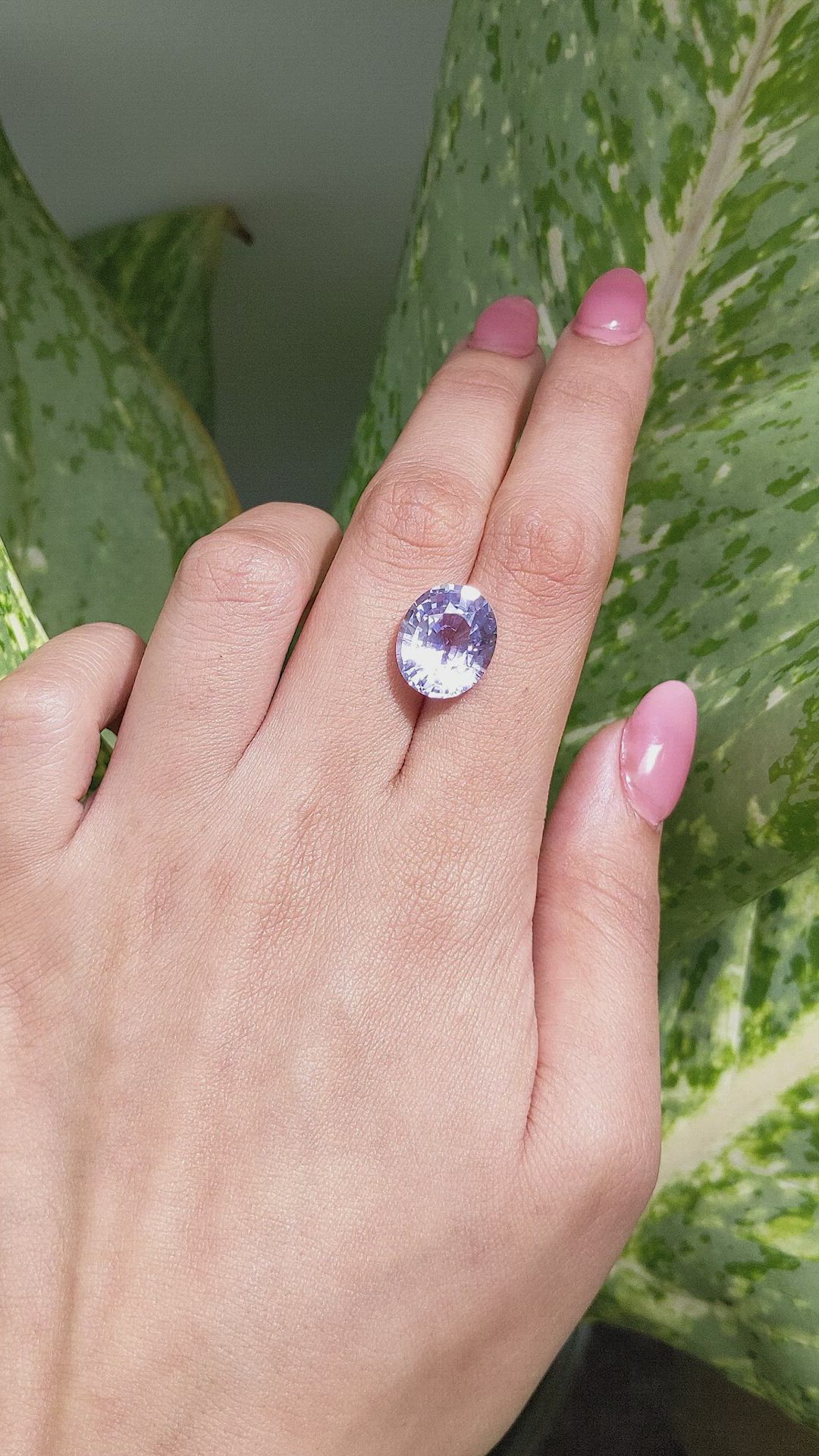 11.07 Ct. Purple Sapphire from Ceylon (Sri Lanka) Size Video
