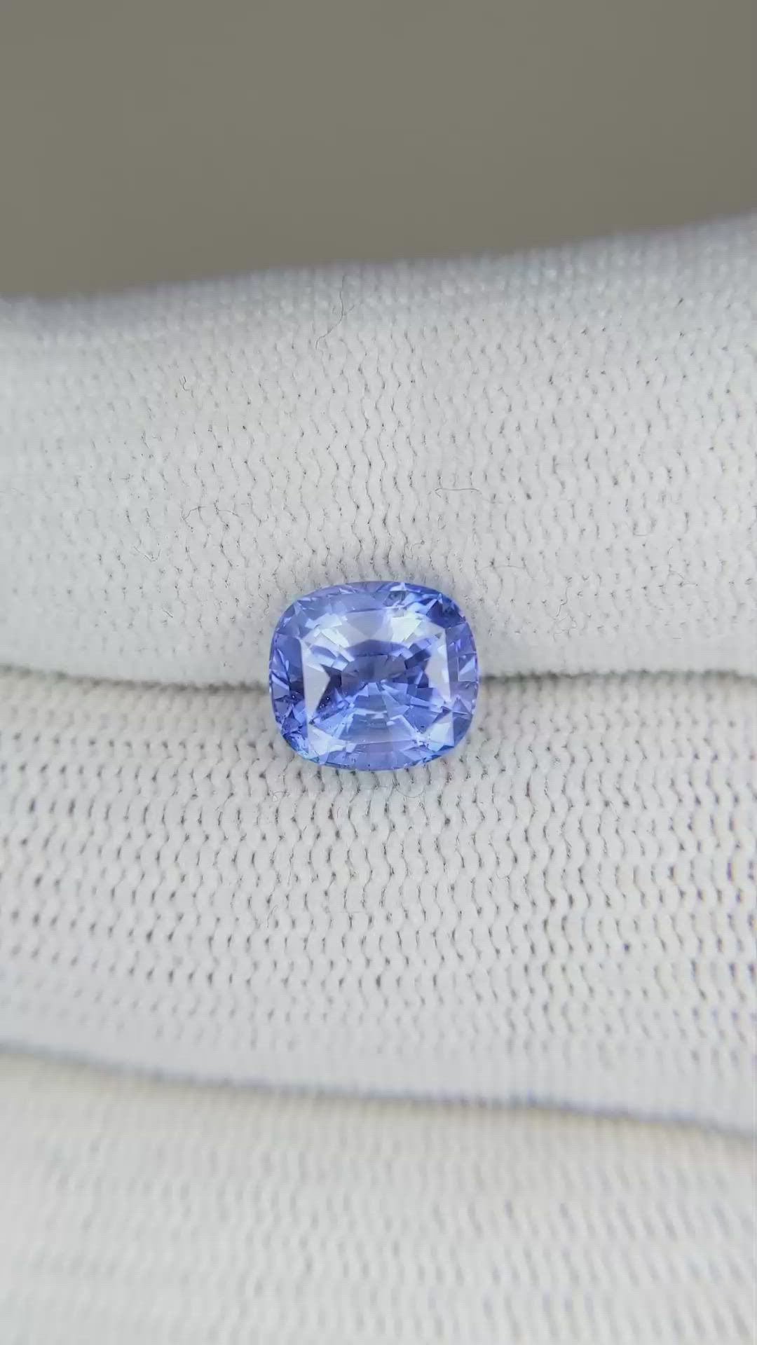 3.05 Ct. Blue Sapphire from Ceylon (Sri Lanka) Size Video