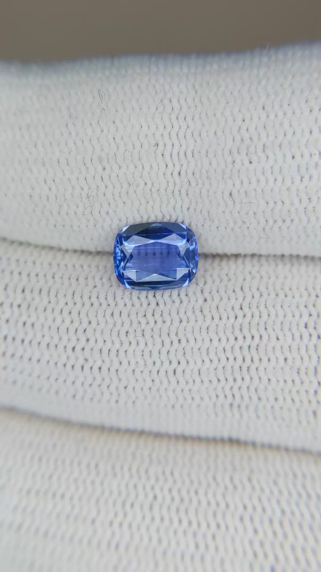 1.28 Ct. Blue Sapphire from Ceylon (Sri Lanka) Size Video