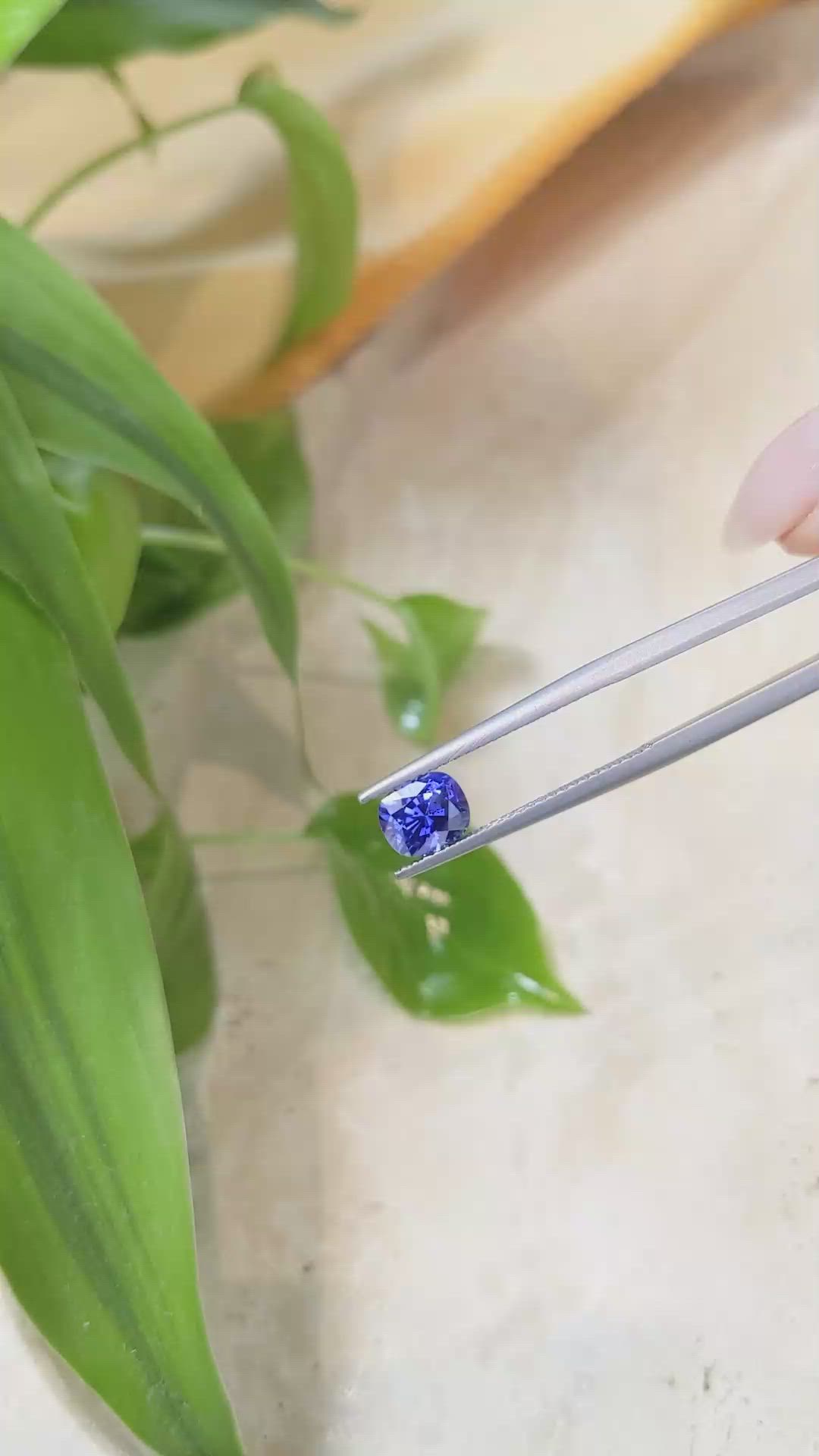 1.71 Ct. Blue Sapphire from Ceylon (Sri Lanka) Size Video