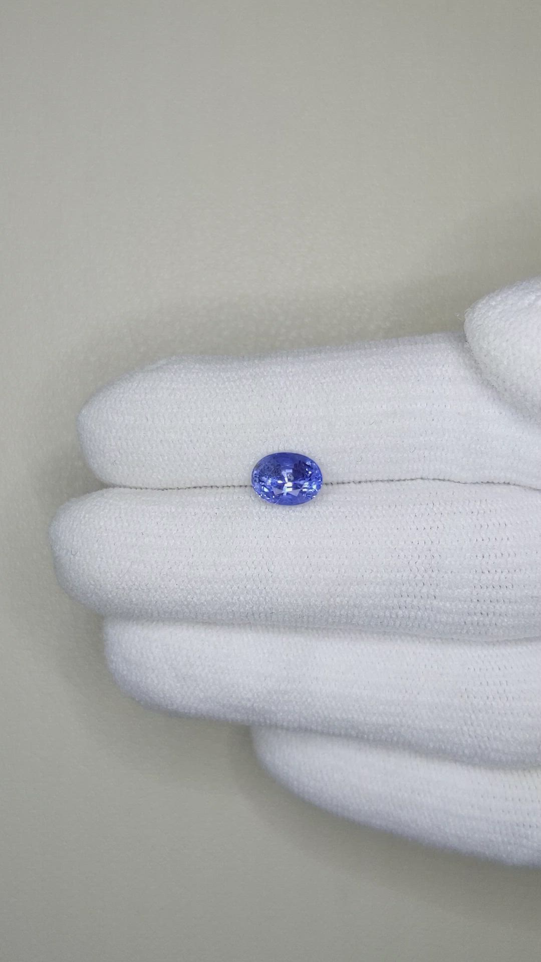 1.43 Ct. Blue Sapphire from Ceylon (Sri Lanka) Size Video