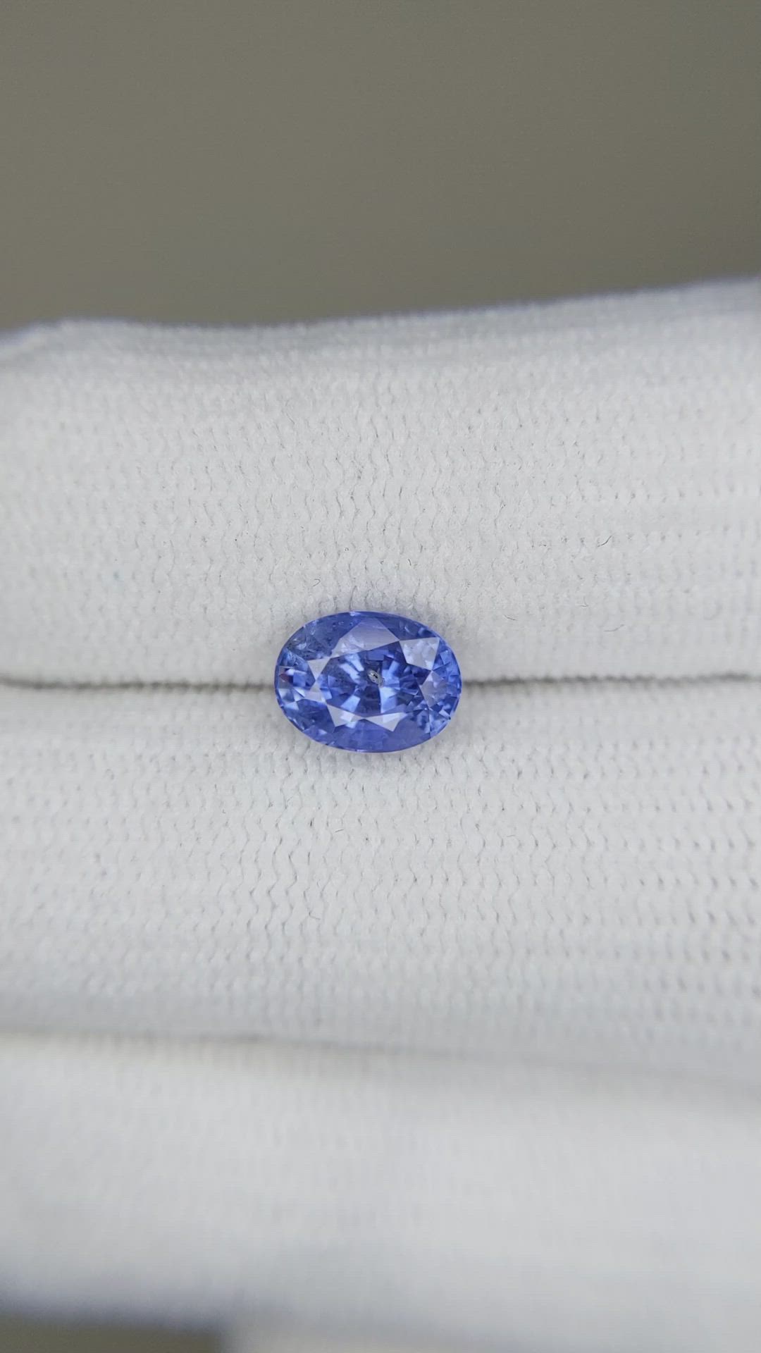 1.43 Ct. Blue Sapphire from Ceylon (Sri Lanka) Size Video