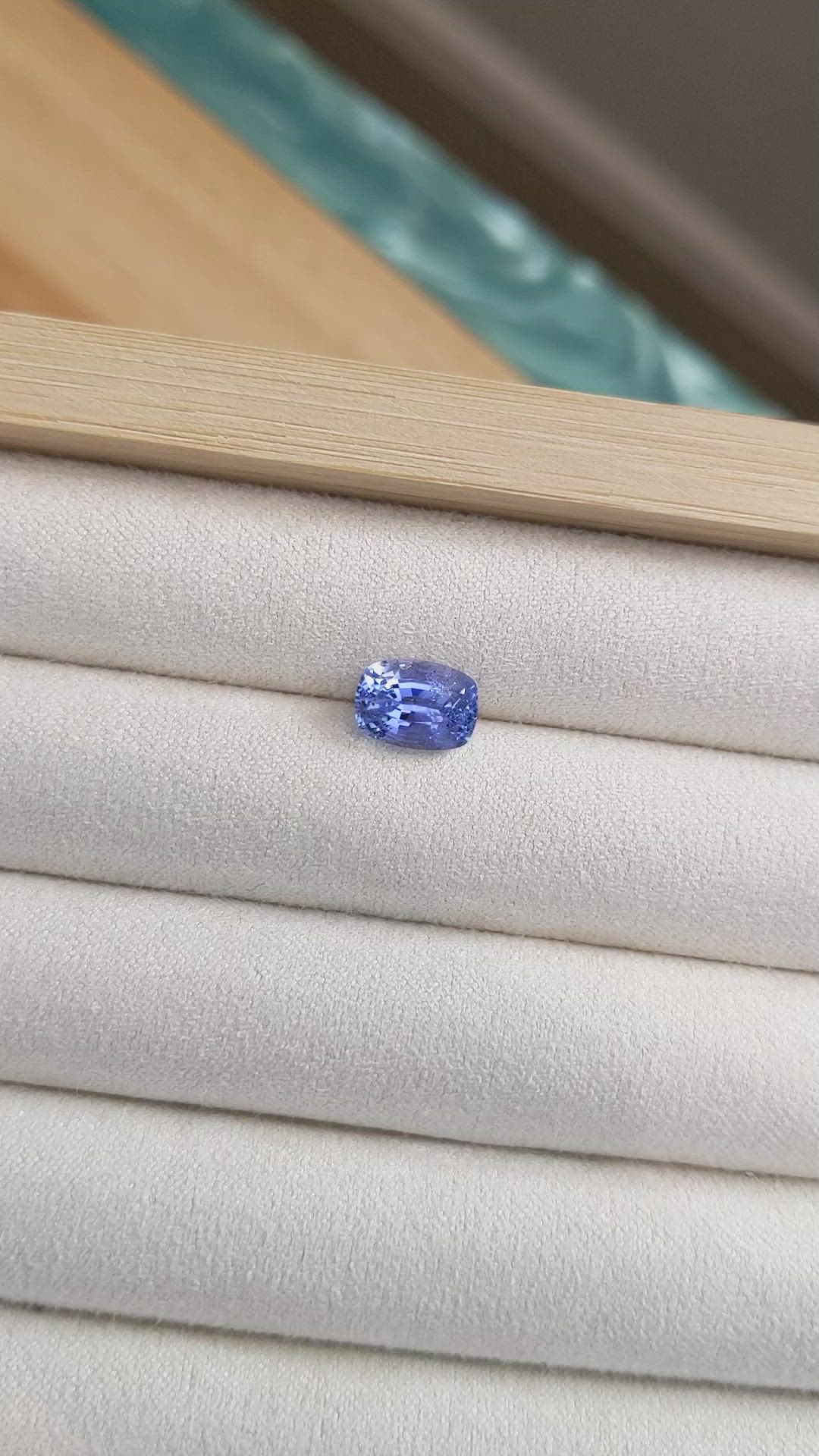 3.18 Ct. Blue Sapphire from Ceylon (Sri Lanka) Size Video