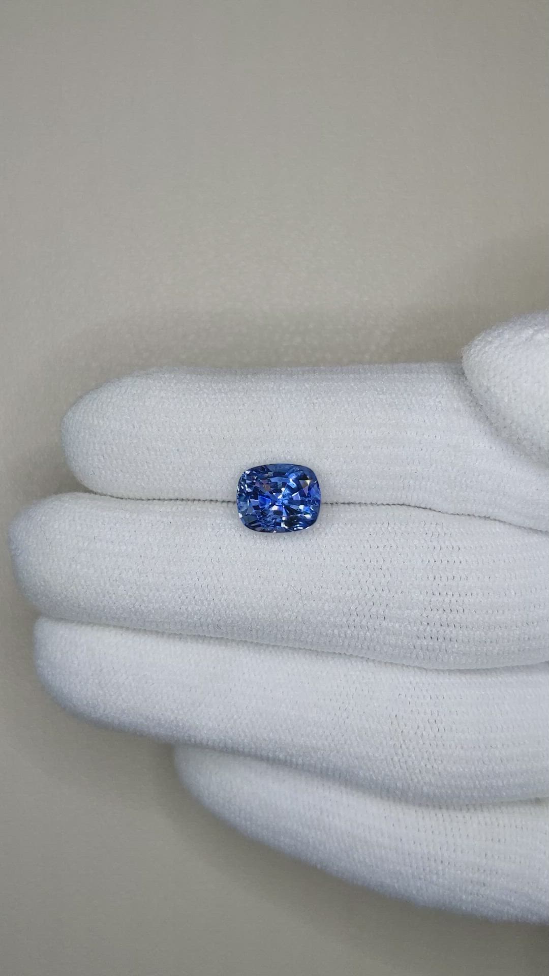 3.40 Ct. Blue Sapphire from Ceylon (Sri Lanka) Size Video