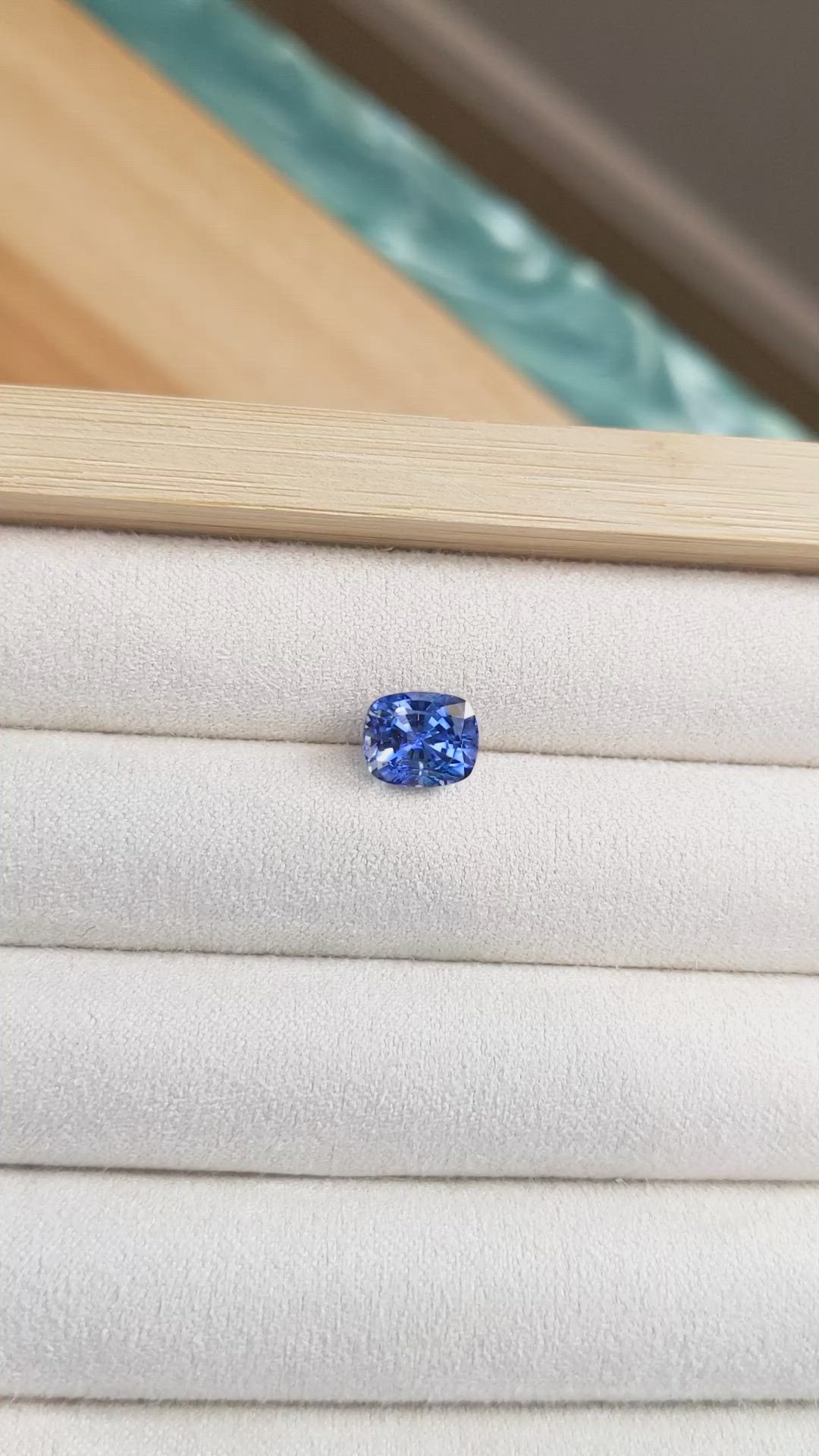 3.40 Ct. Blue Sapphire from Ceylon (Sri Lanka) Size Video