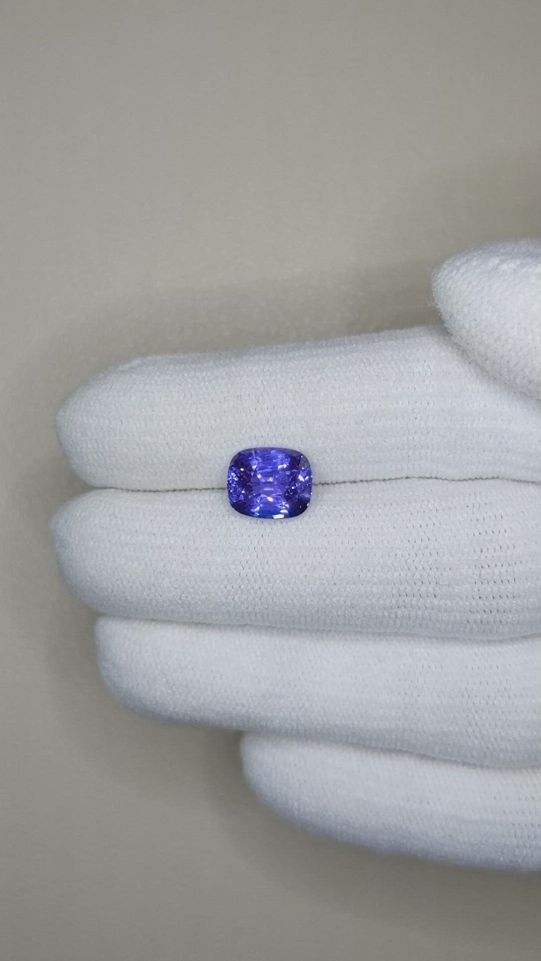 3.04 Ct. Blue Sapphire from Ceylon (Sri Lanka) Size Video