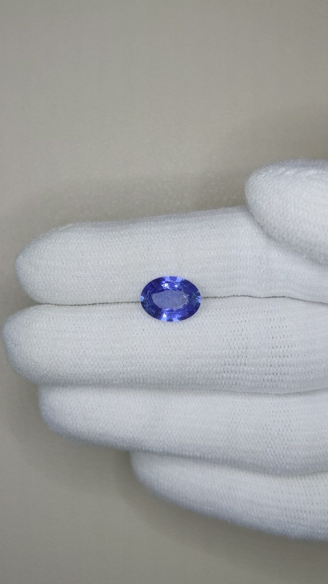2.53 Ct. Blue Sapphire from Ceylon (Sri Lanka) Size Video