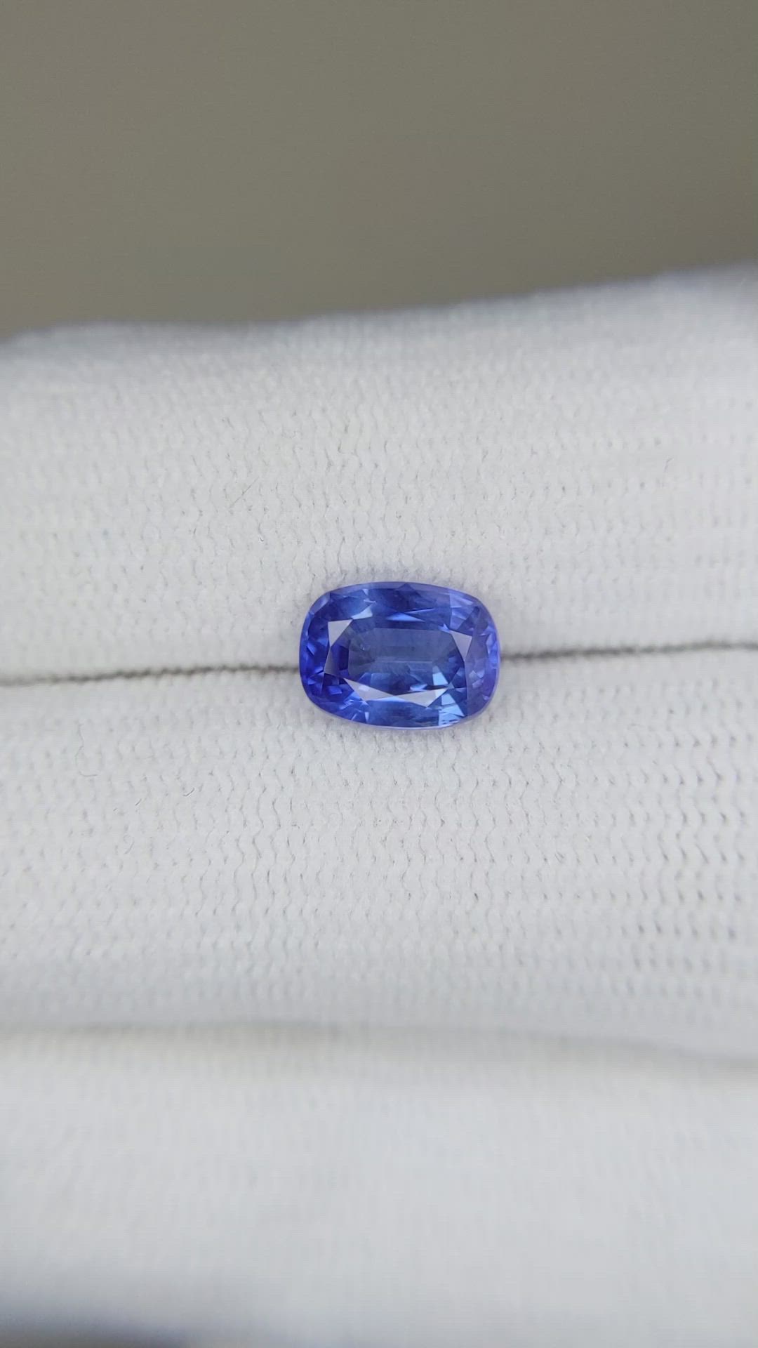 1.77 Ct. Blue Sapphire from Ceylon (Sri Lanka) Size Video