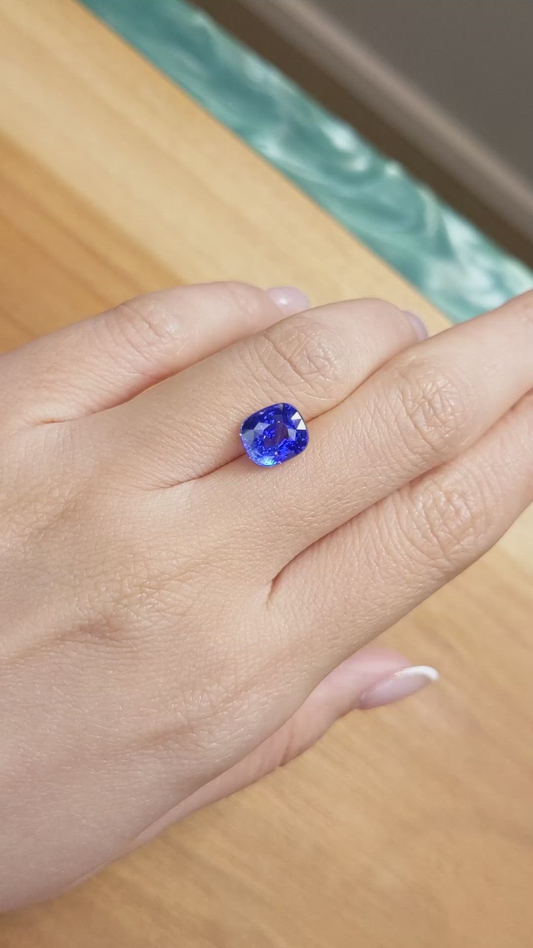 3.59 Ct. Blue Sapphire from Ceylon (Sri Lanka) Size Video