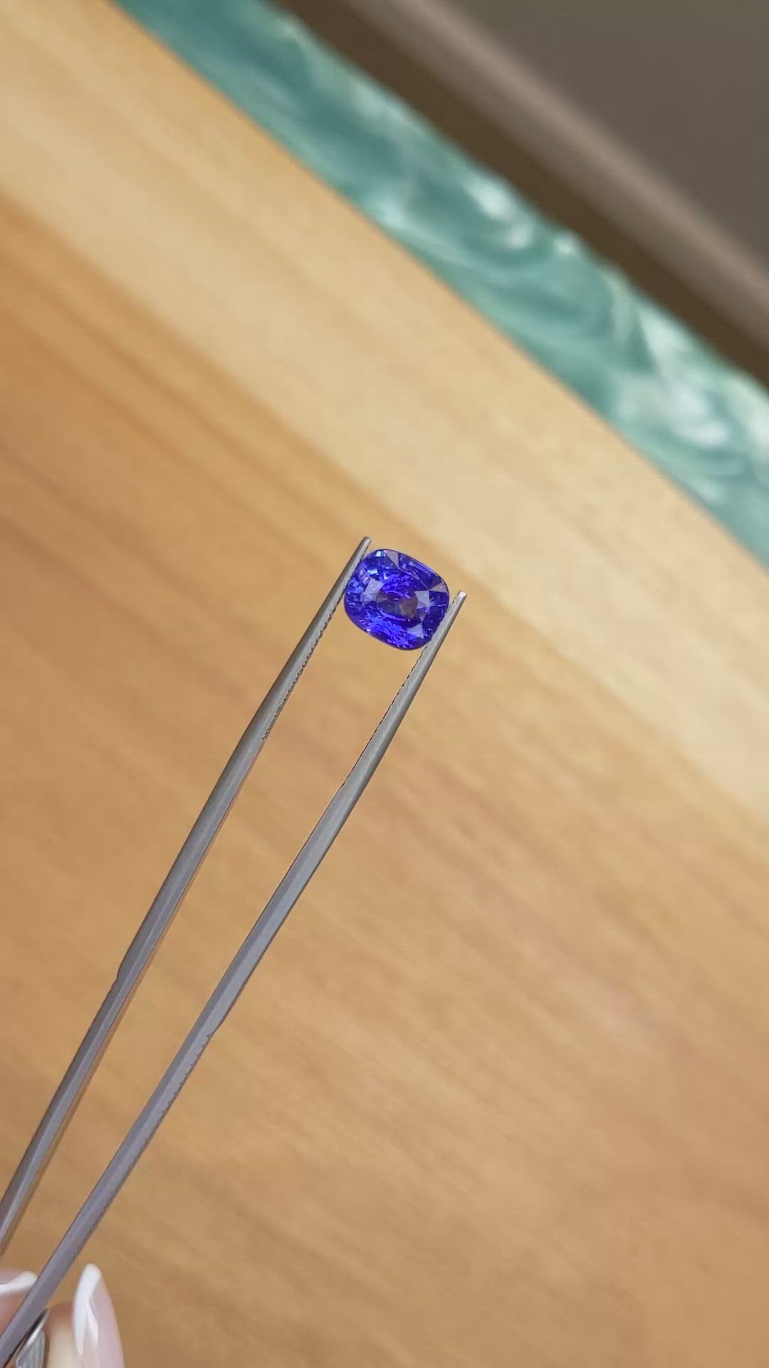 3.59 Ct. Blue Sapphire from Ceylon (Sri Lanka) Size Video
