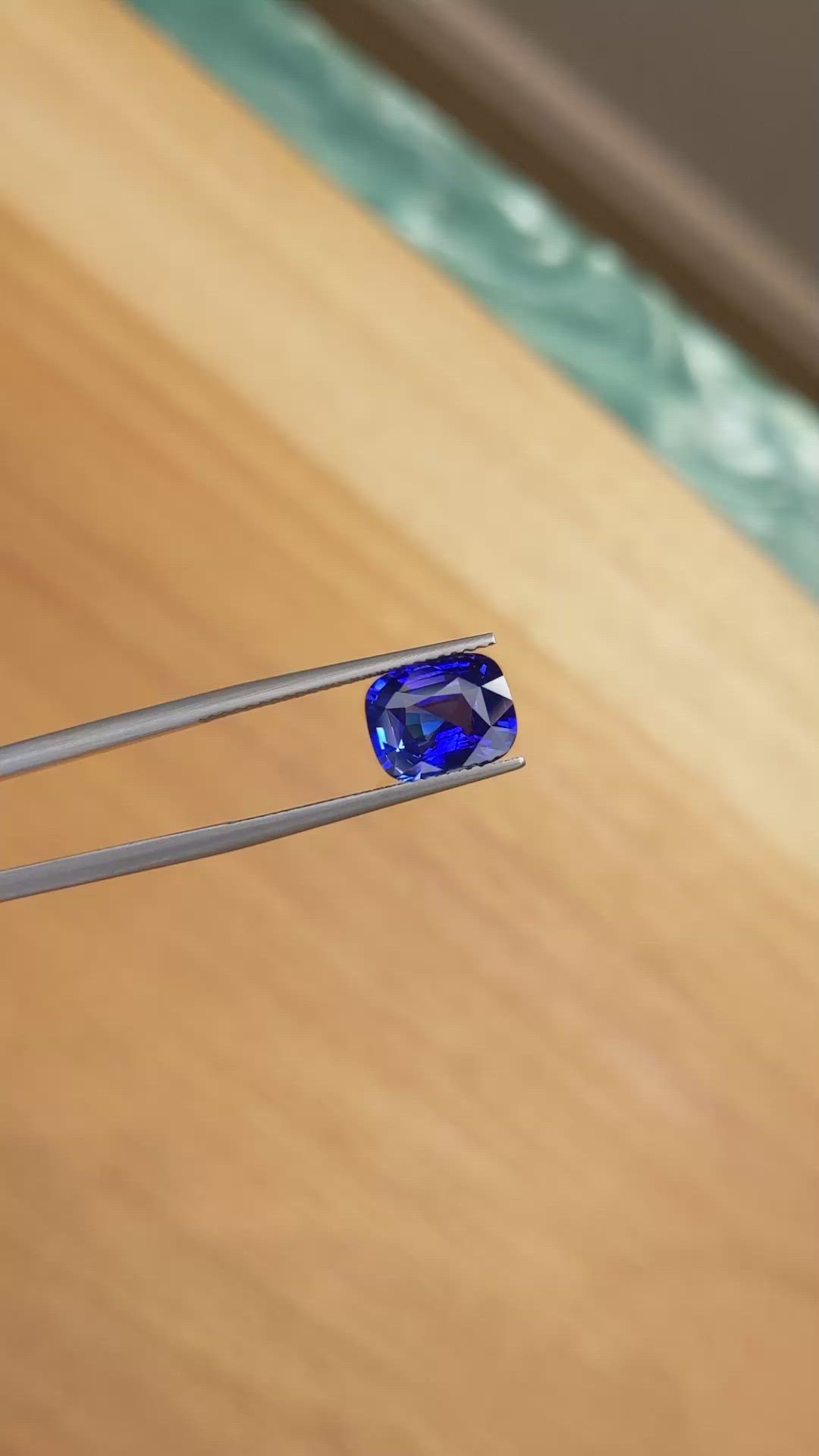 3.59 Ct. Blue Sapphire from Ceylon (Sri Lanka) Size Video