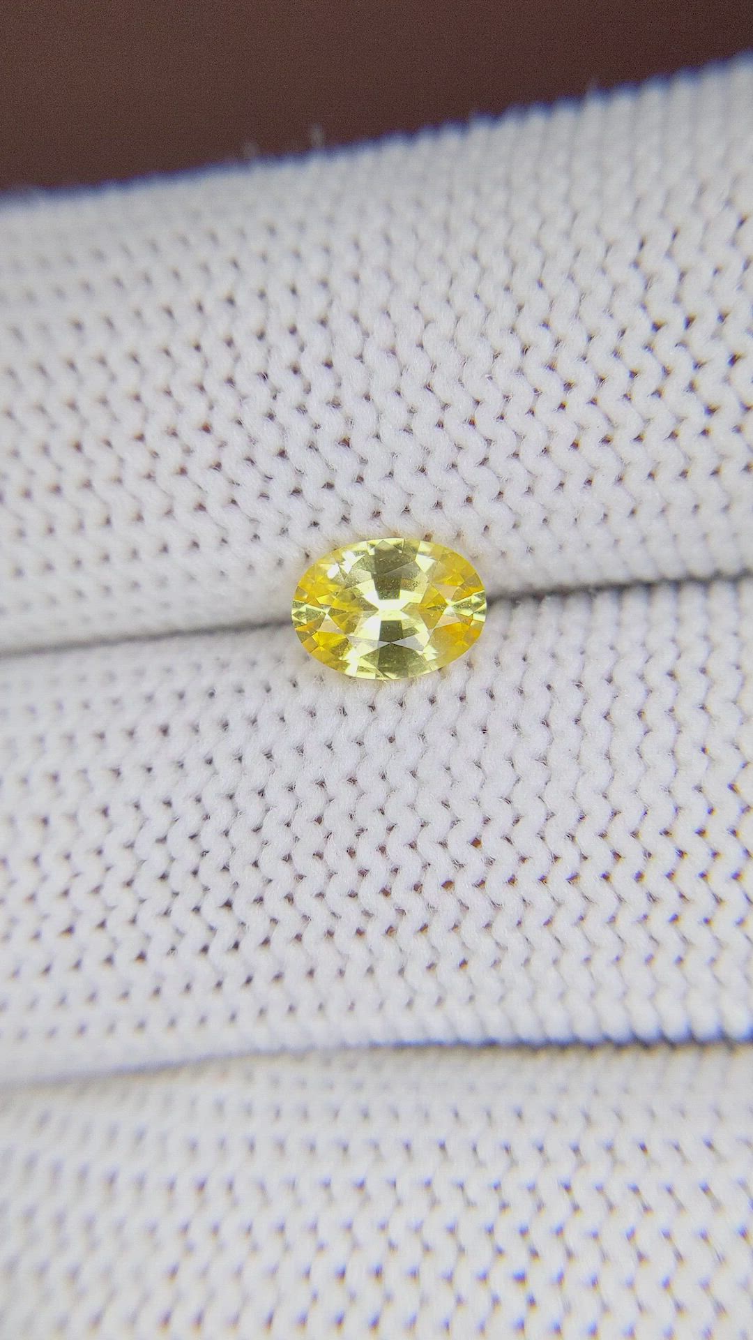 0.89 Ct. Yellow Sapphire from Ceylon (Sri Lanka) Size Video