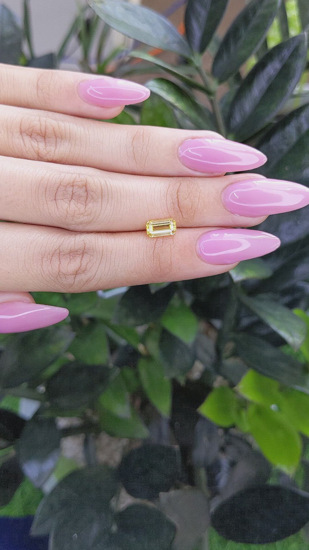 1.39 Ct. Yellow Sapphire from Ceylon (Sri Lanka) Size Video