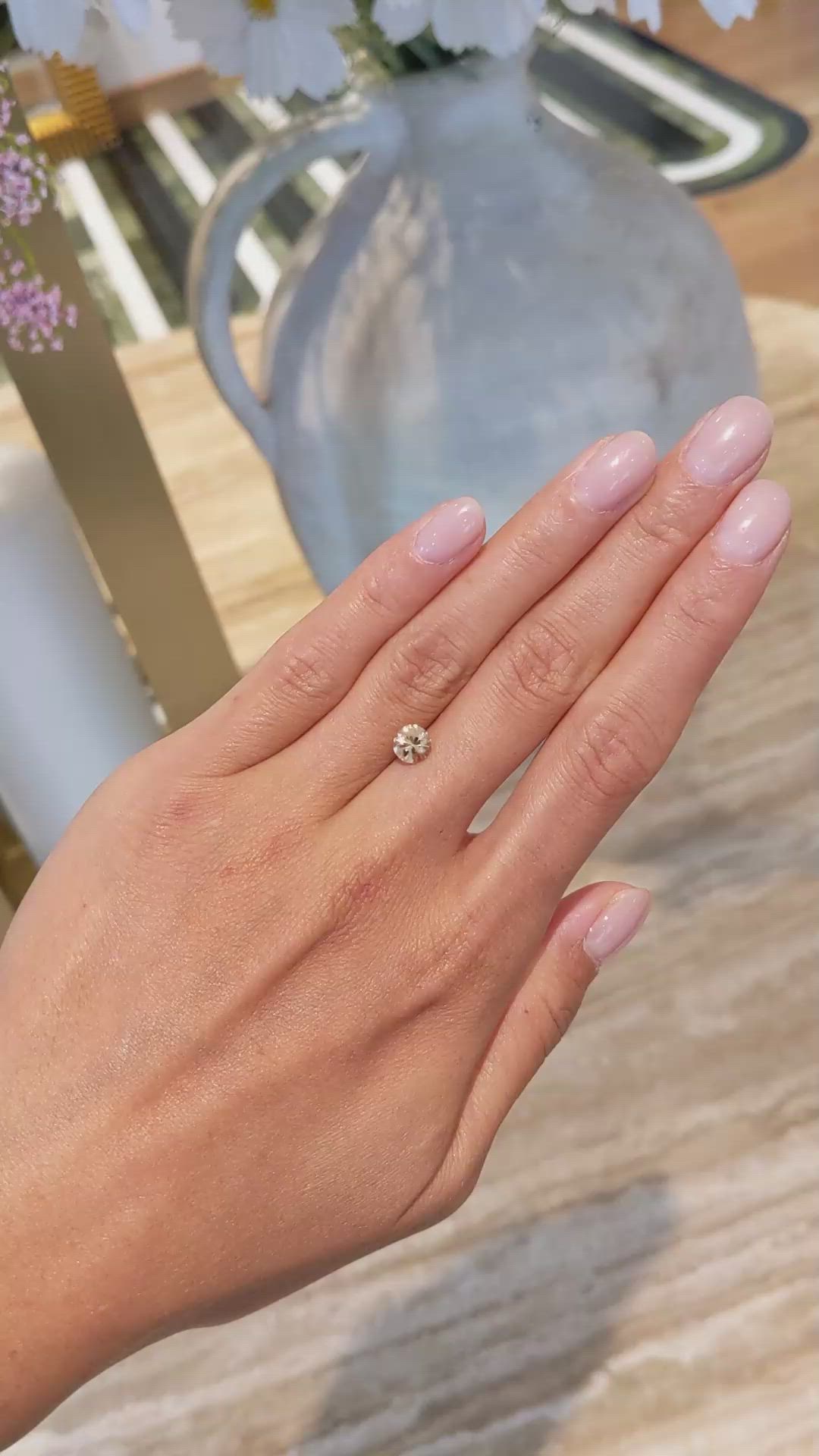 1.00 Ct. Yellow Sapphire from Ceylon (Sri Lanka) Size Video