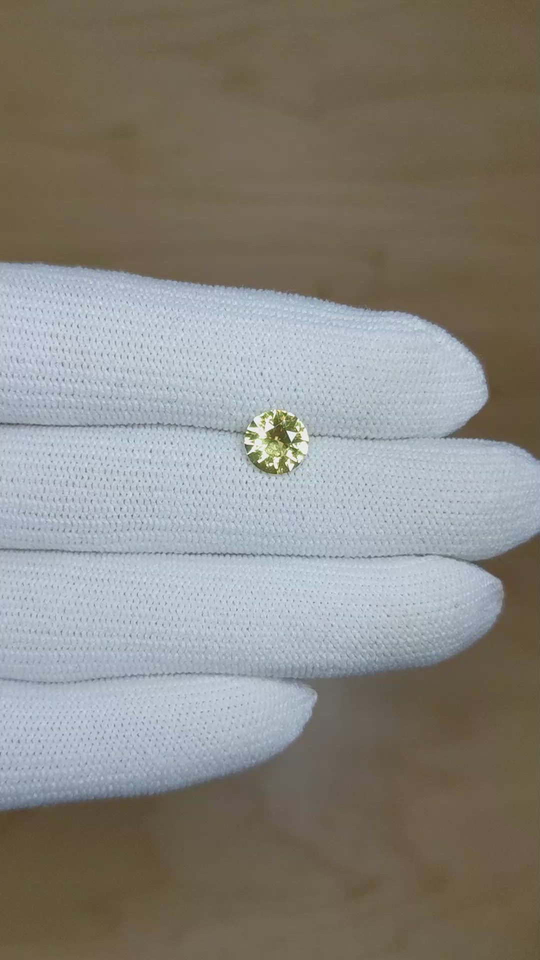 1.57 Ct. Greenish Yellow Sapphire from Ceylon (Sri Lanka) Size Video